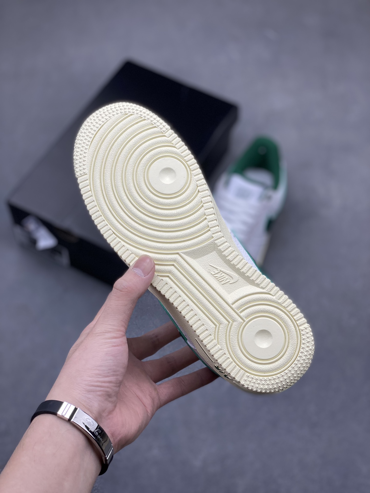 Nike Air Force 1 '07 Low White/Forest Green Men's Sneakers DR0148-102 7 i1715286860 8302 1