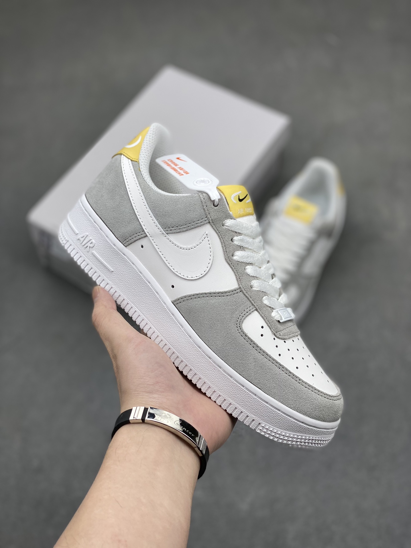 Nike Air Force 1 '07 Low Grey/White/Yellow - Premium Comfort & Style 2 i1715286975 9144 0