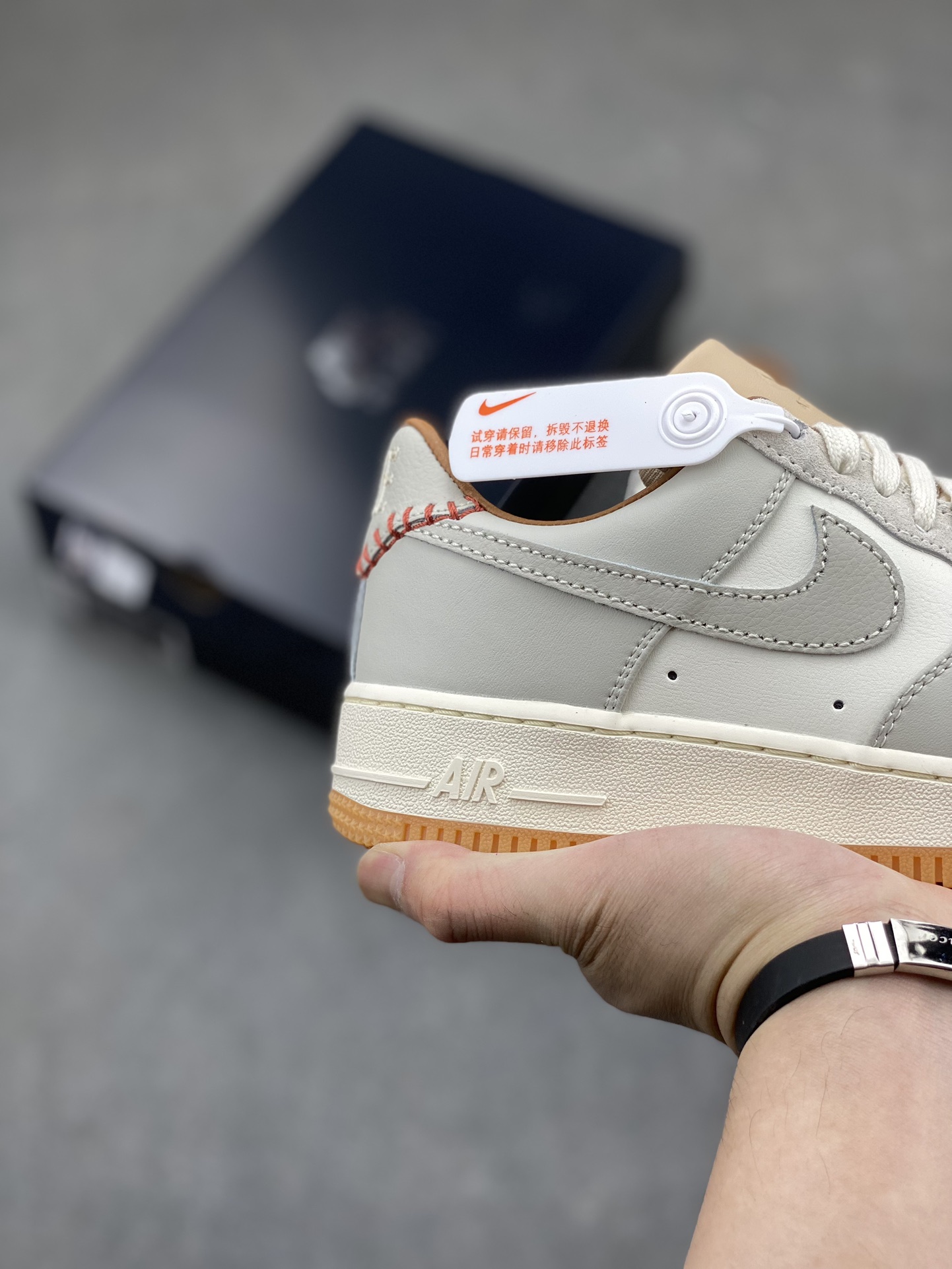 Nike Air Force 1 '07 Low Mica Khaki Sneakers - Original Version 6 i1715372901 6274 0