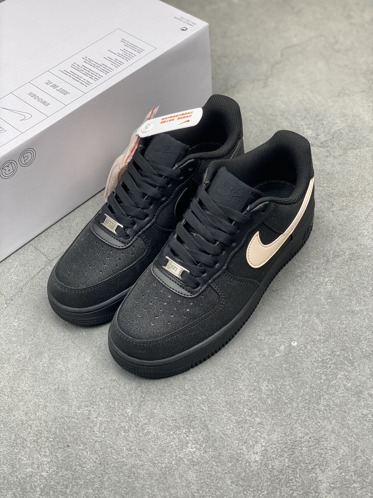 NK Air Force 1 '07 Low Custom Black/Sail Casual Sneaker CW2288-111 9 i1715460267 2124 8