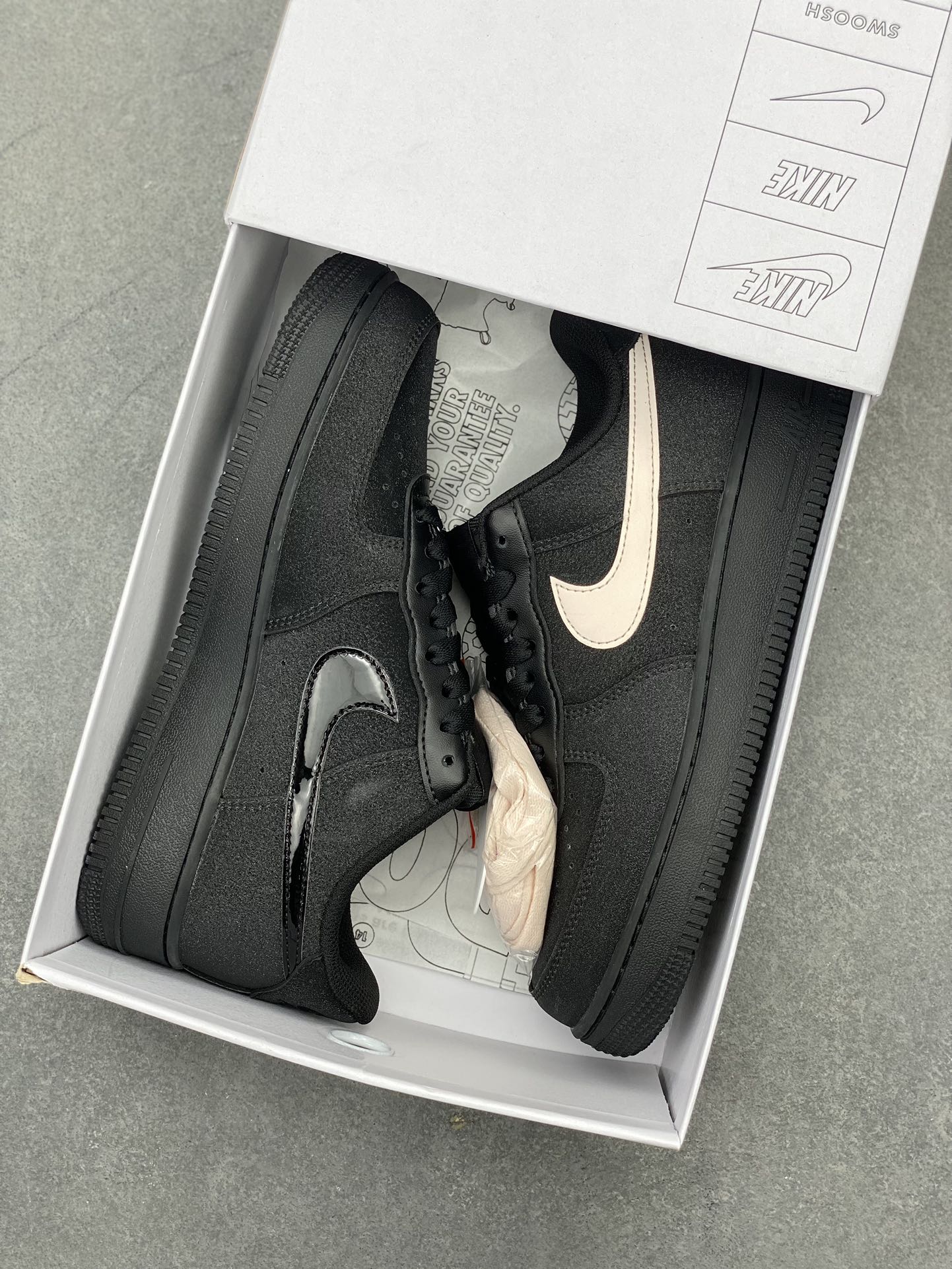 NK Air Force 1 '07 Low Custom Black/Sail Casual Sneaker CW2288-111 10 i1715460267 2498 1