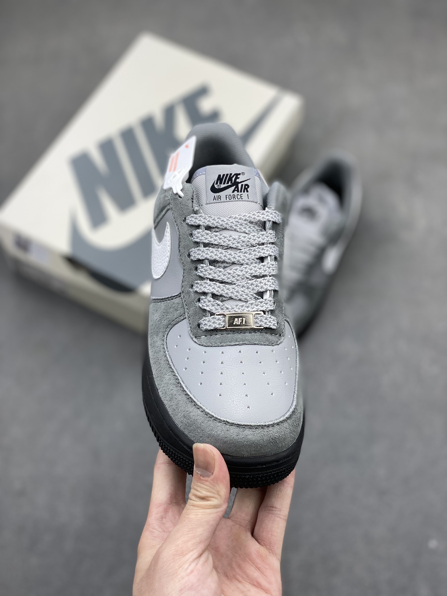 Nike Air Force 1 Low Casual Shoes Versatile Sneakers CW7581-009 3 i1715460363 9434 5