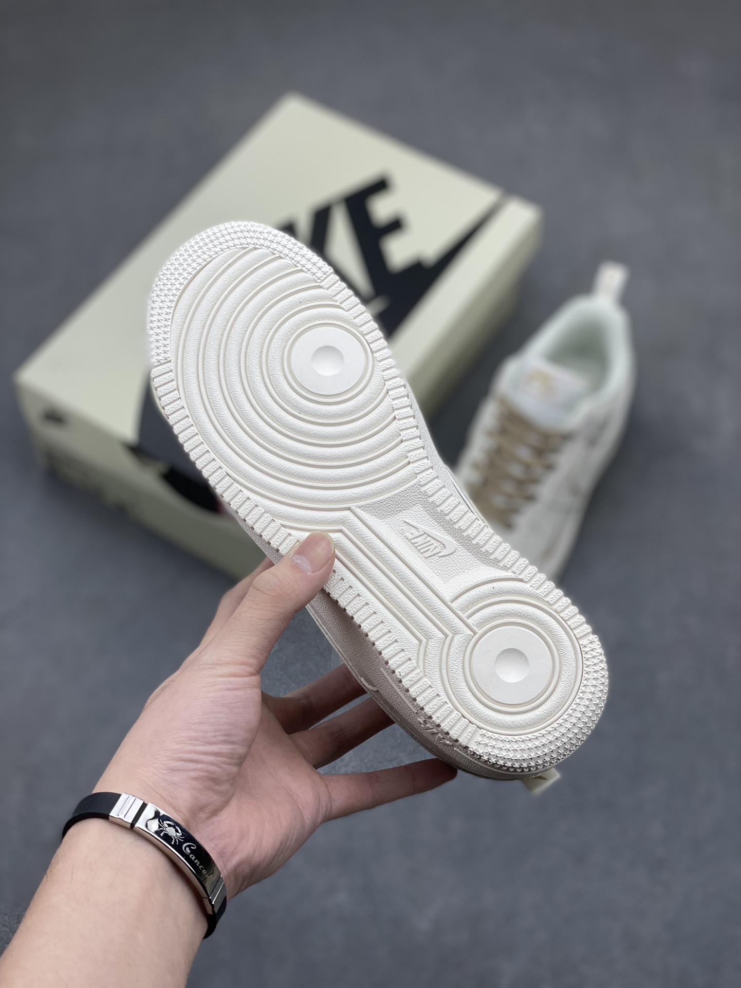 Nike Air Force 1 Low '07 'Classic Khaki' Casual Sneakers MJ0319-027 7 i1715718062 2587 0