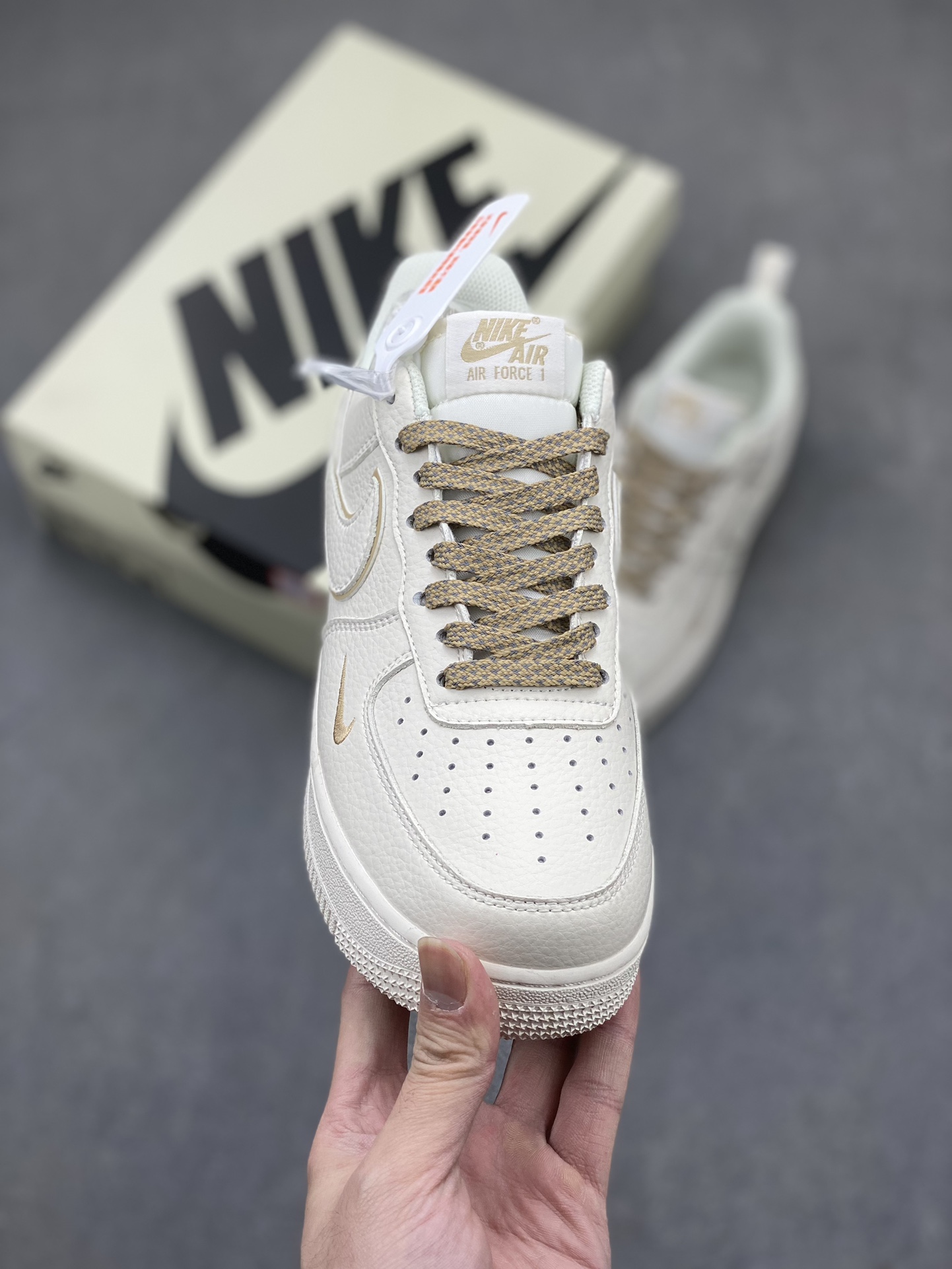 Nike Air Force 1 Low '07 'Classic Khaki' Casual Sneakers MJ0319-027 3 i1715718062 8816 0