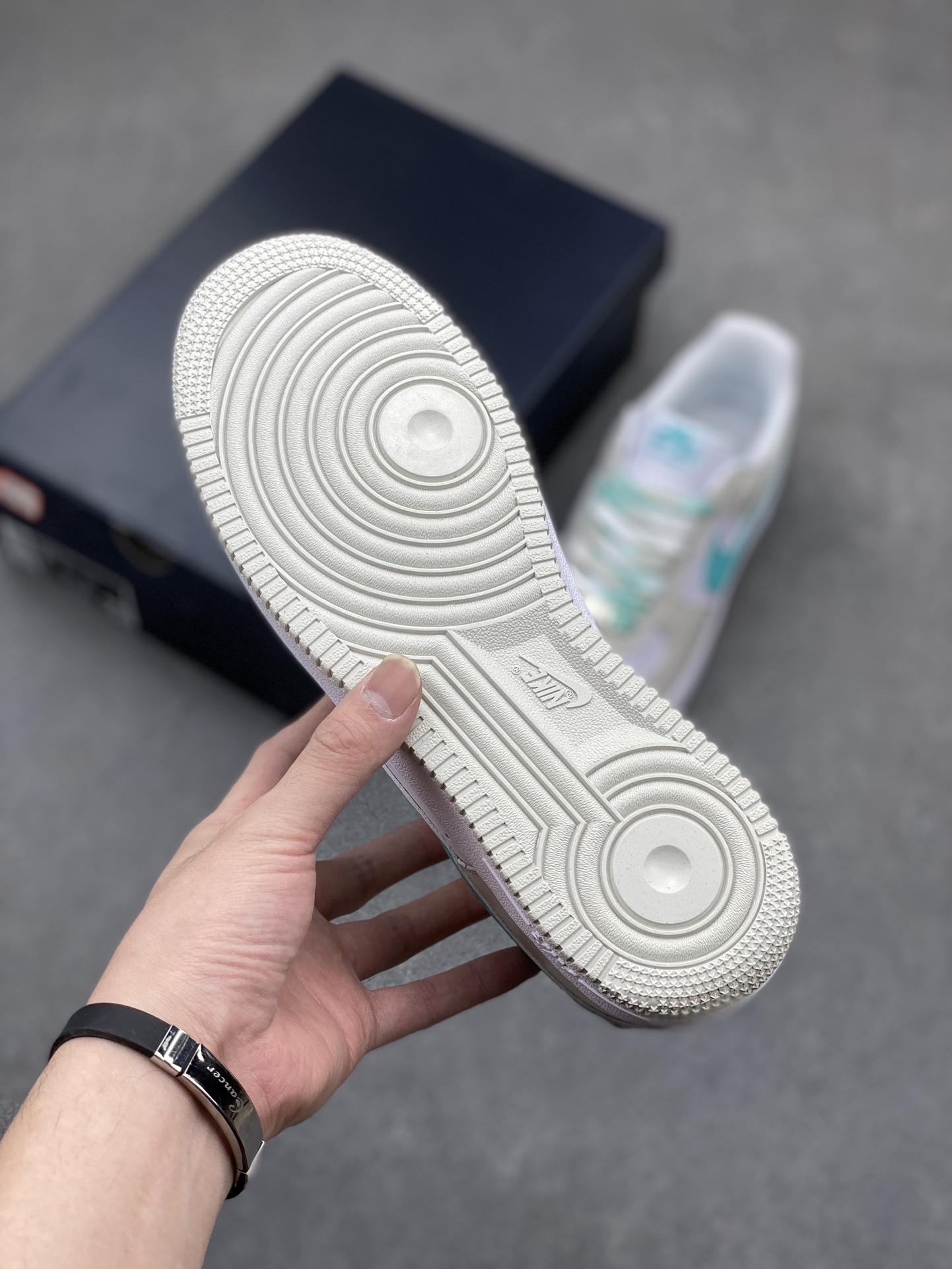 Nike Air Force 1 Low '07 Blue Gradient Sneakers - Original Version 7 i1715804396 2509 0