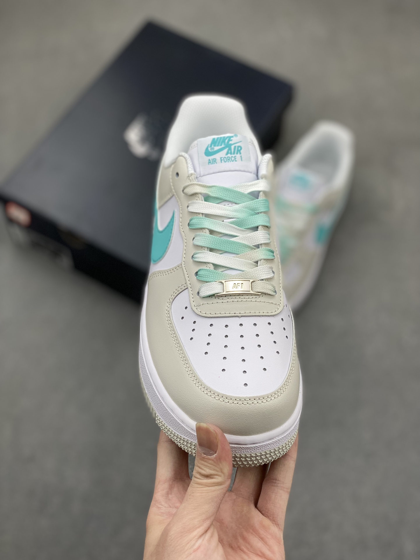 Nike Air Force 1 Low '07 Blue Gradient Sneakers - Original Version 3 i1715804397 2033 0