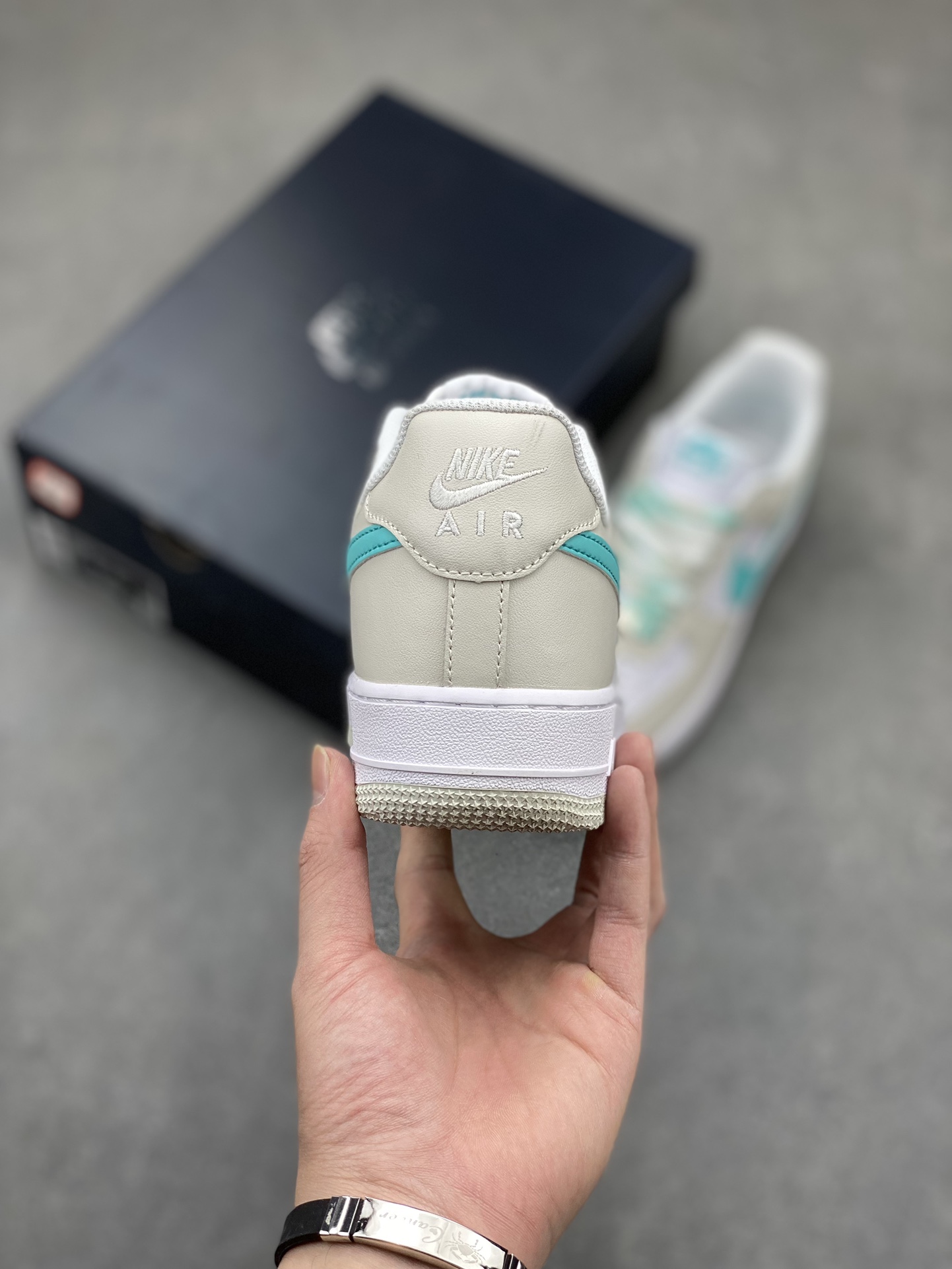 Nike Air Force 1 Low '07 Blue Gradient Sneakers - Original Version 5 i1715804397 4894 0