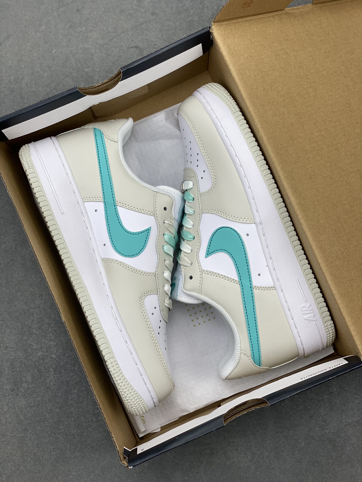 Nike Air Force 1 Low '07 Blue Gradient Sneakers - Original Version 9 i1715804397 9294 0