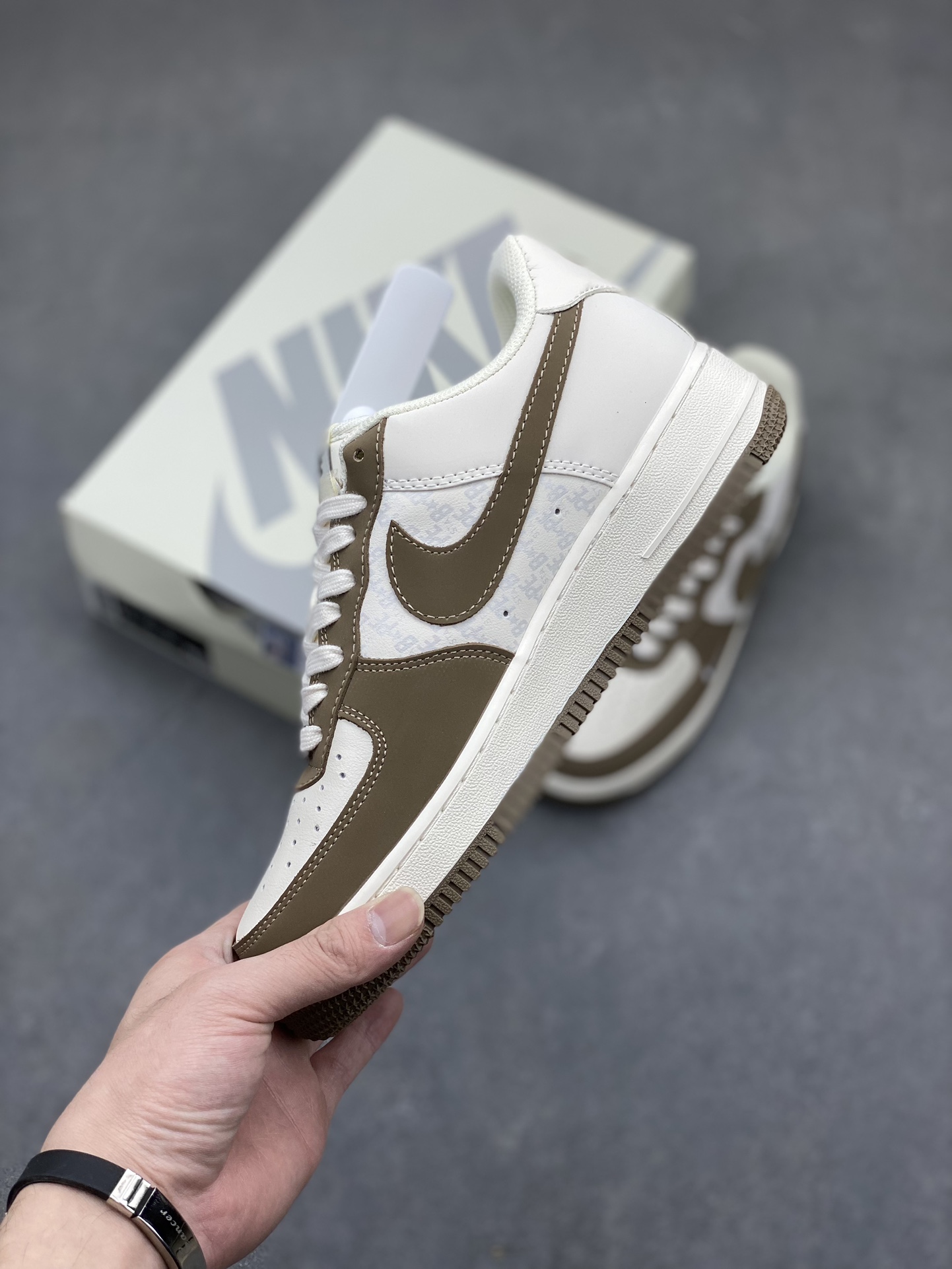 Nike Air Force 1 '07 Low BAPE Collab 'Light Cyan Pig Eight' Sneakers 4 i1715804519 3937 0