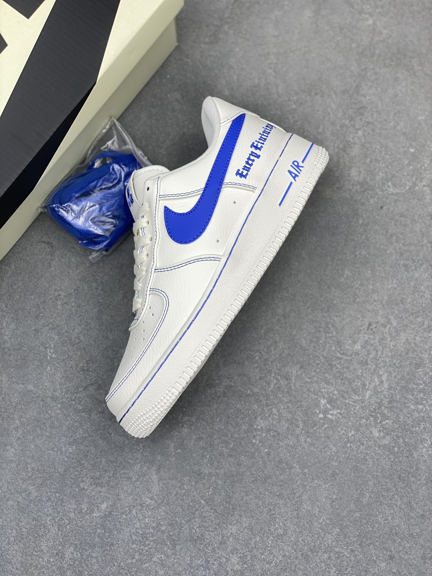 Nike Air Force 1 '07 Low Vlone - Sky Blue Leather Sneakers 8 i1715883255 539 0