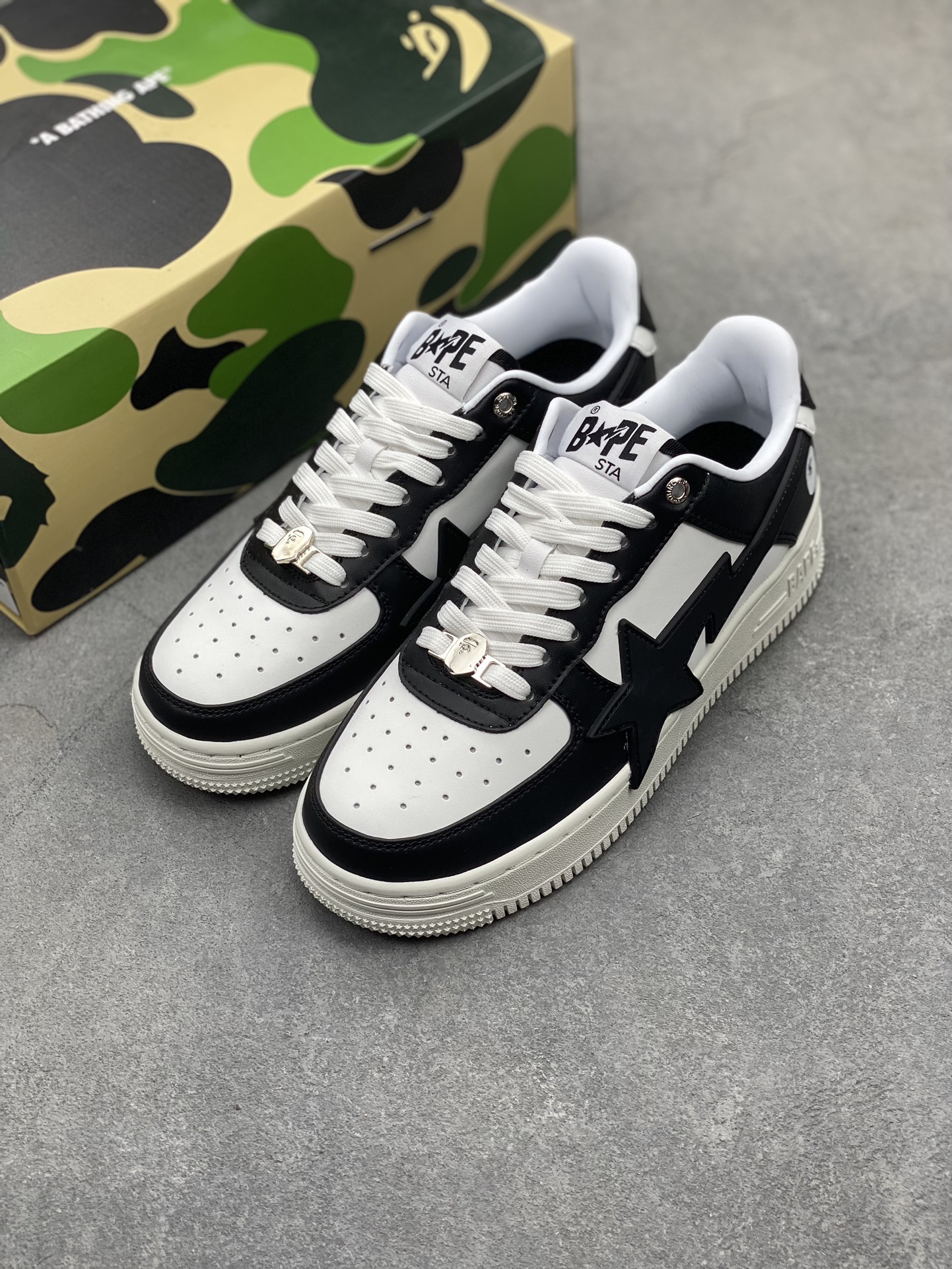 Bape Sk8 Sta To Nigo Low-Top Sneakers - Classic Design, Comfortable Fit 9 i1716059694 8915 0