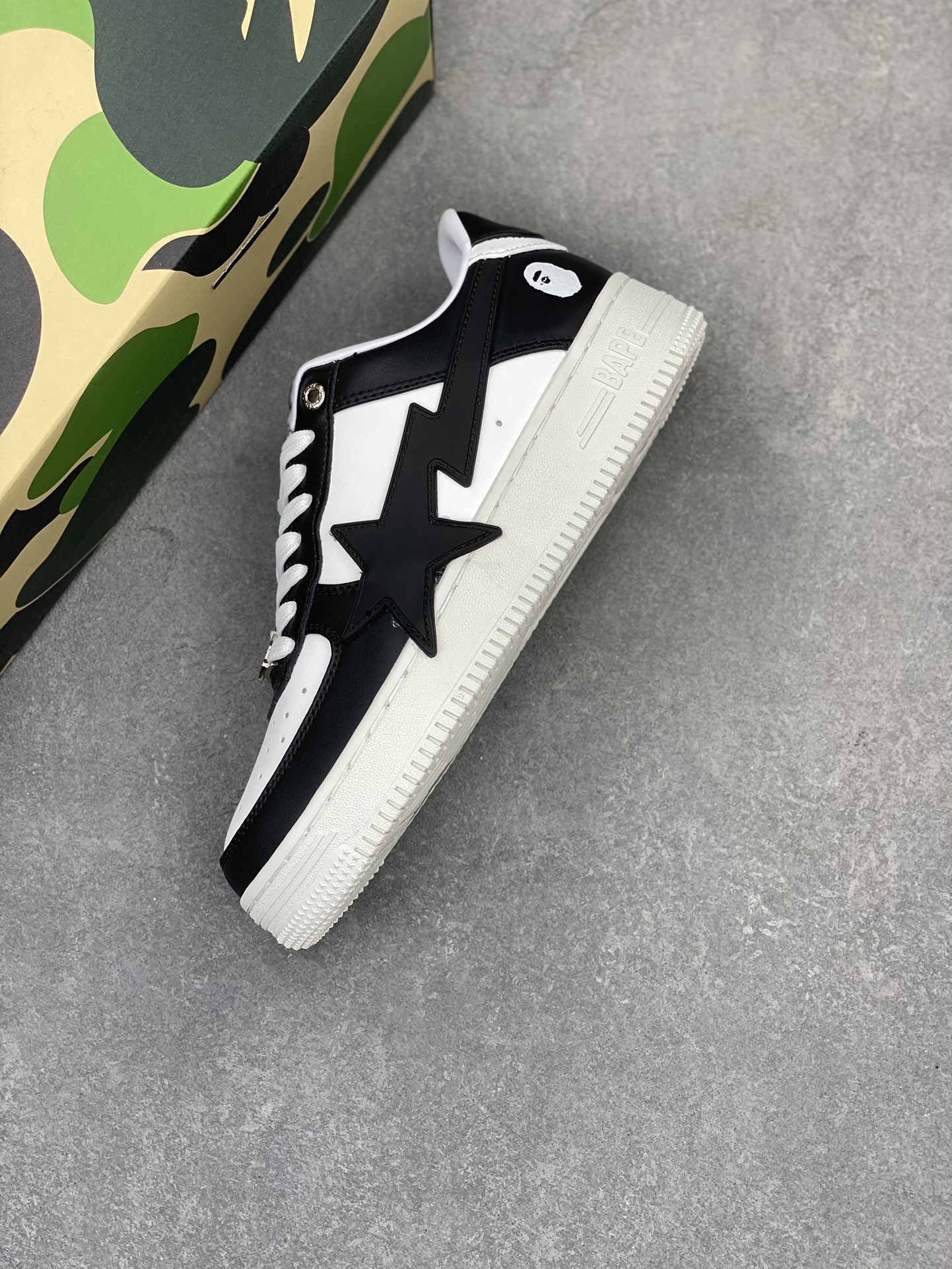 Bape Sk8 Sta To Nigo Low-Top Sneakers - Classic Design, Comfortable Fit 8 i1716059694 9099 0