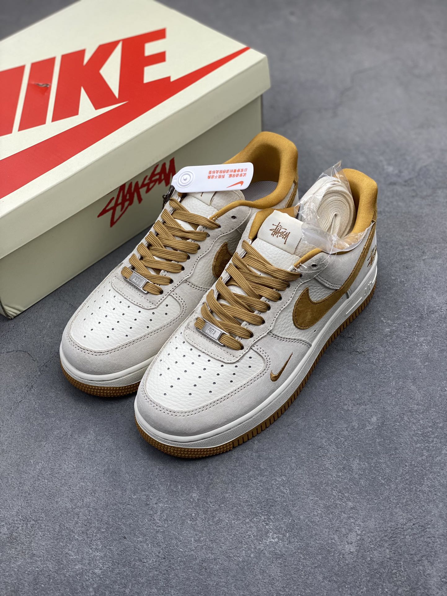 Nike Air Force 1 '07 Low Stussy Collab Wheat Gold Casual Sneakers 9 i1716059756 9707 0