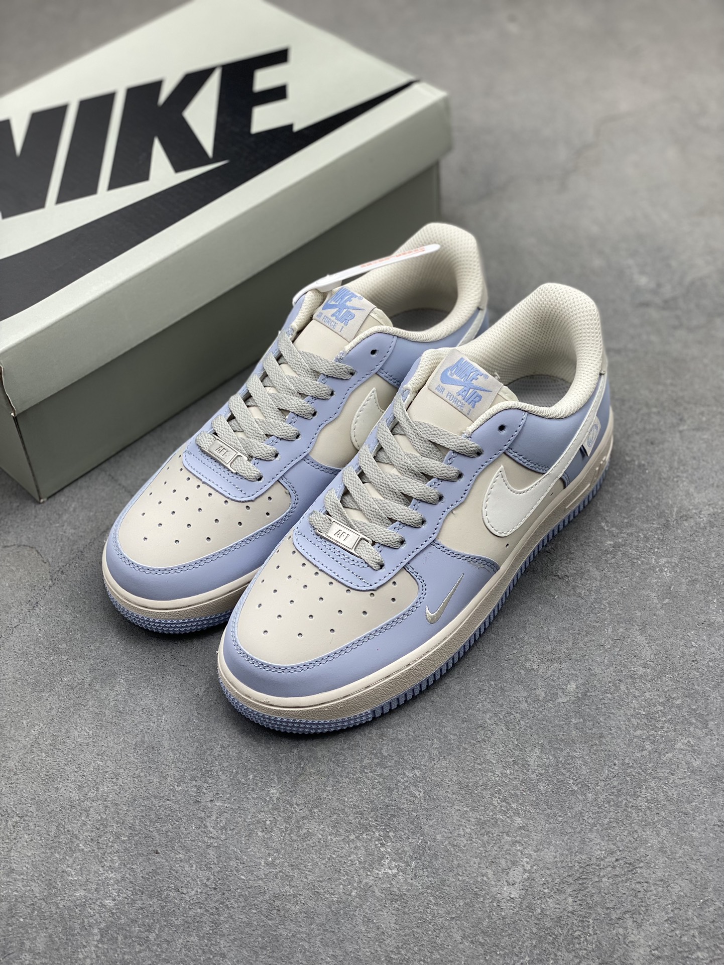 Nike Air Force 1 '07 Low 'Blue' 9 i1716059999 2002 0