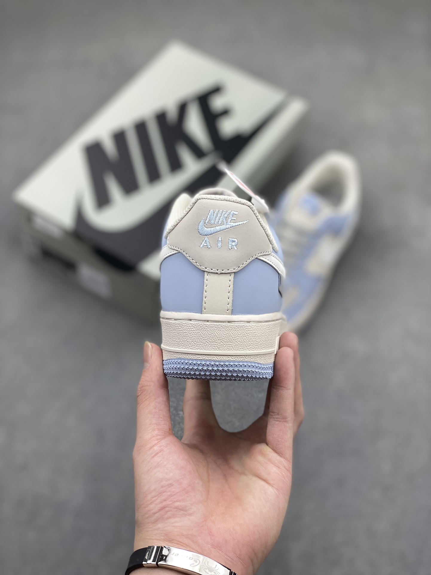 Nike Air Force 1 '07 Low 'Blue' 5 i1716059999 2494 0