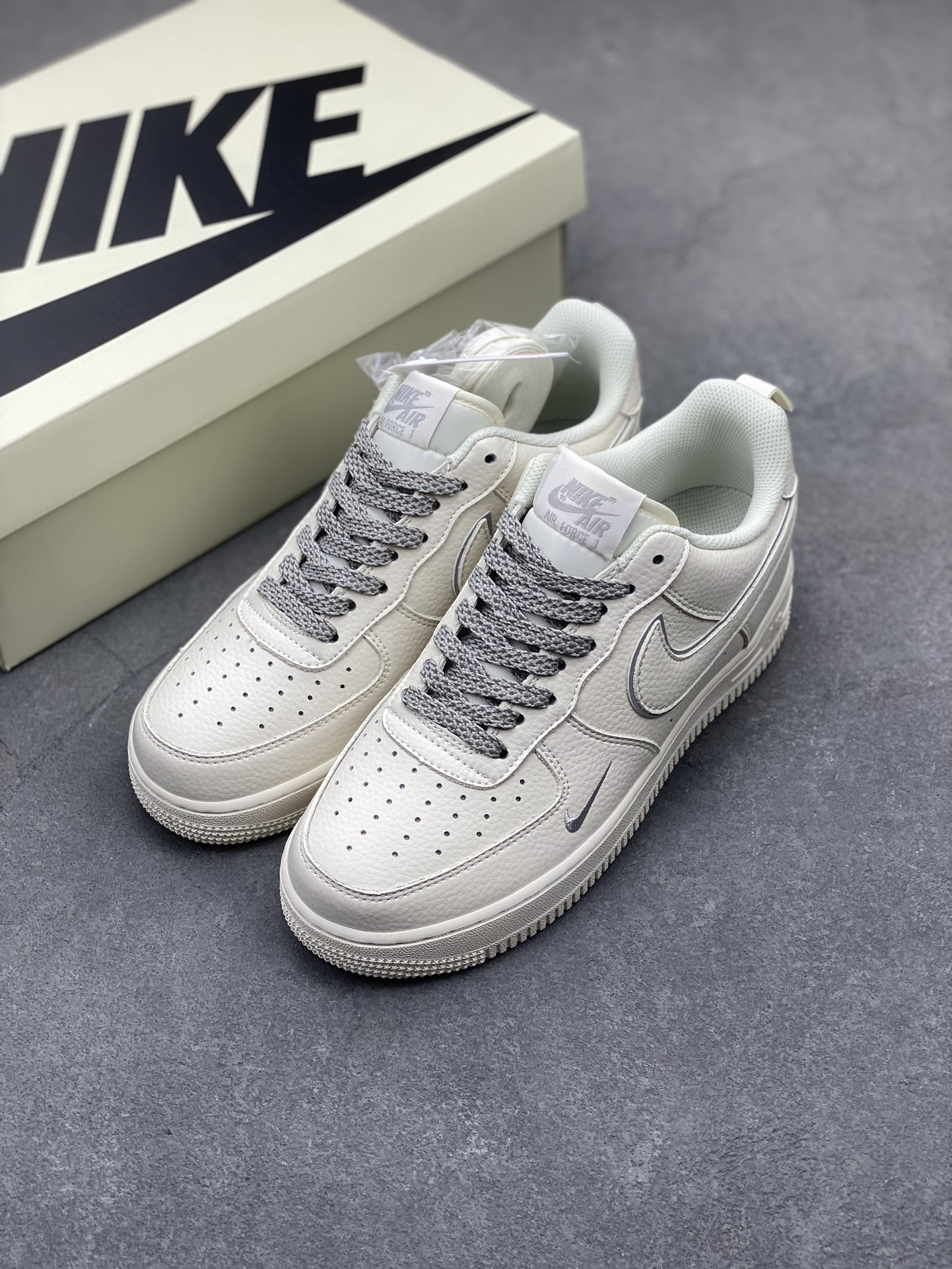 Nike Air Force 1 Low '07 Classic Grey Silver - Reflective Casual Shoes 9 i1716060076 9010 0