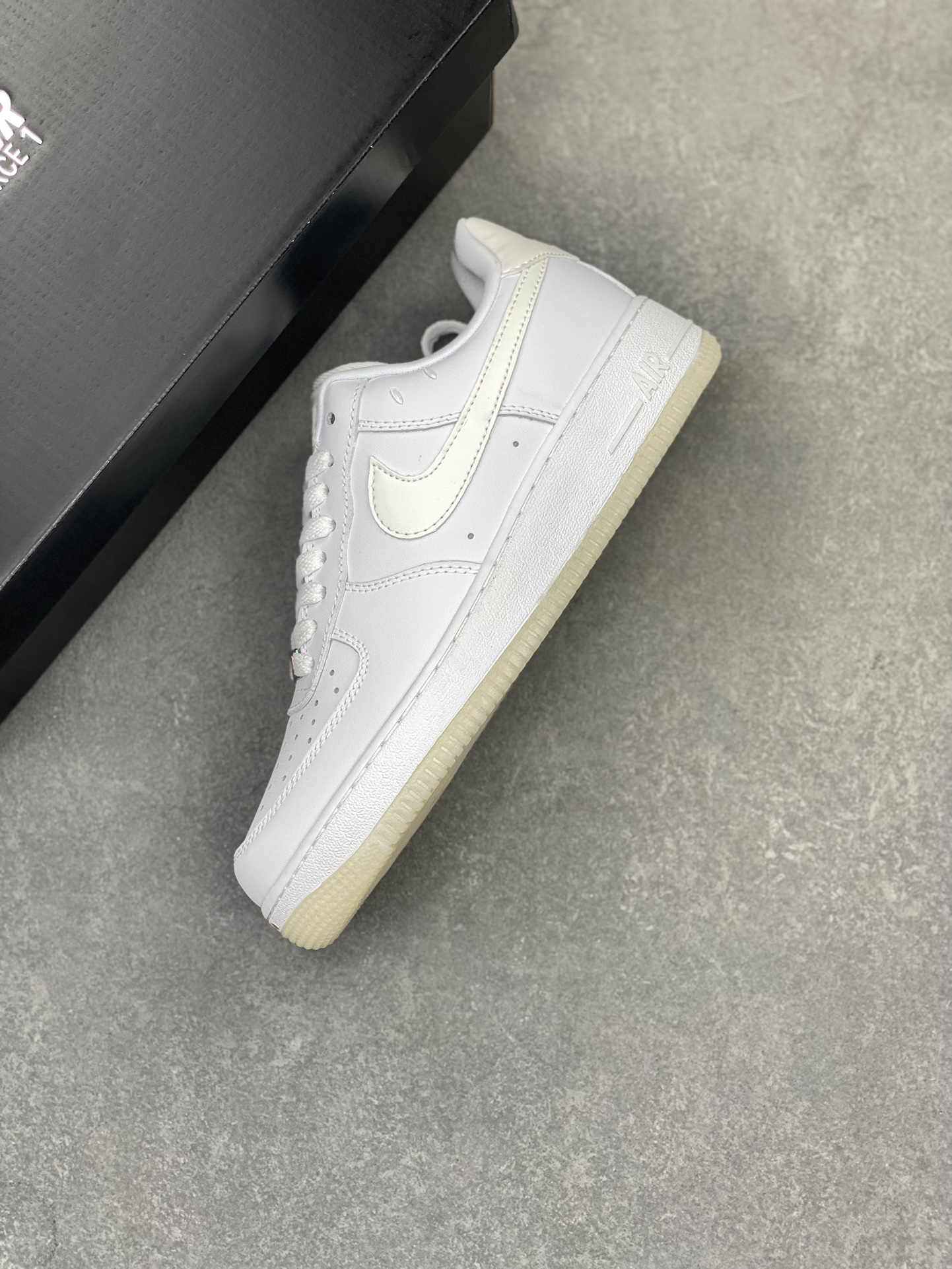 Nike Air Force 1 '07 Low 'Color Changing' White Sneakers FZ5531-111 8 i1716060619 3321 0