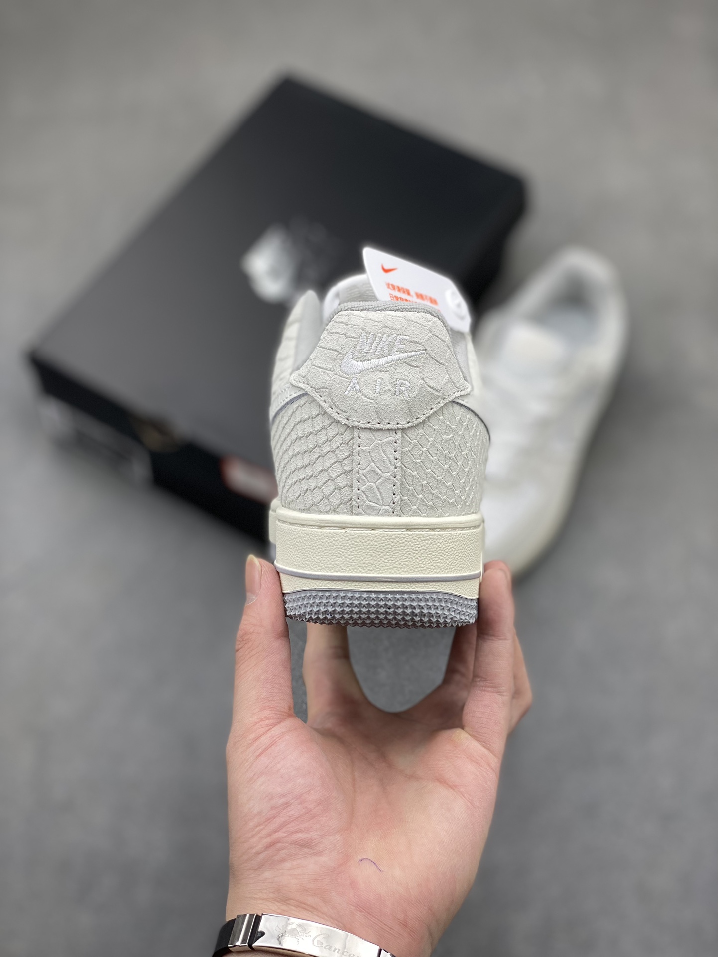 Nike Air Force 1 '07 Low - Versatile & Comfortable Fashion Sneakers - DX2678-100 5 i1716236600 3114 1