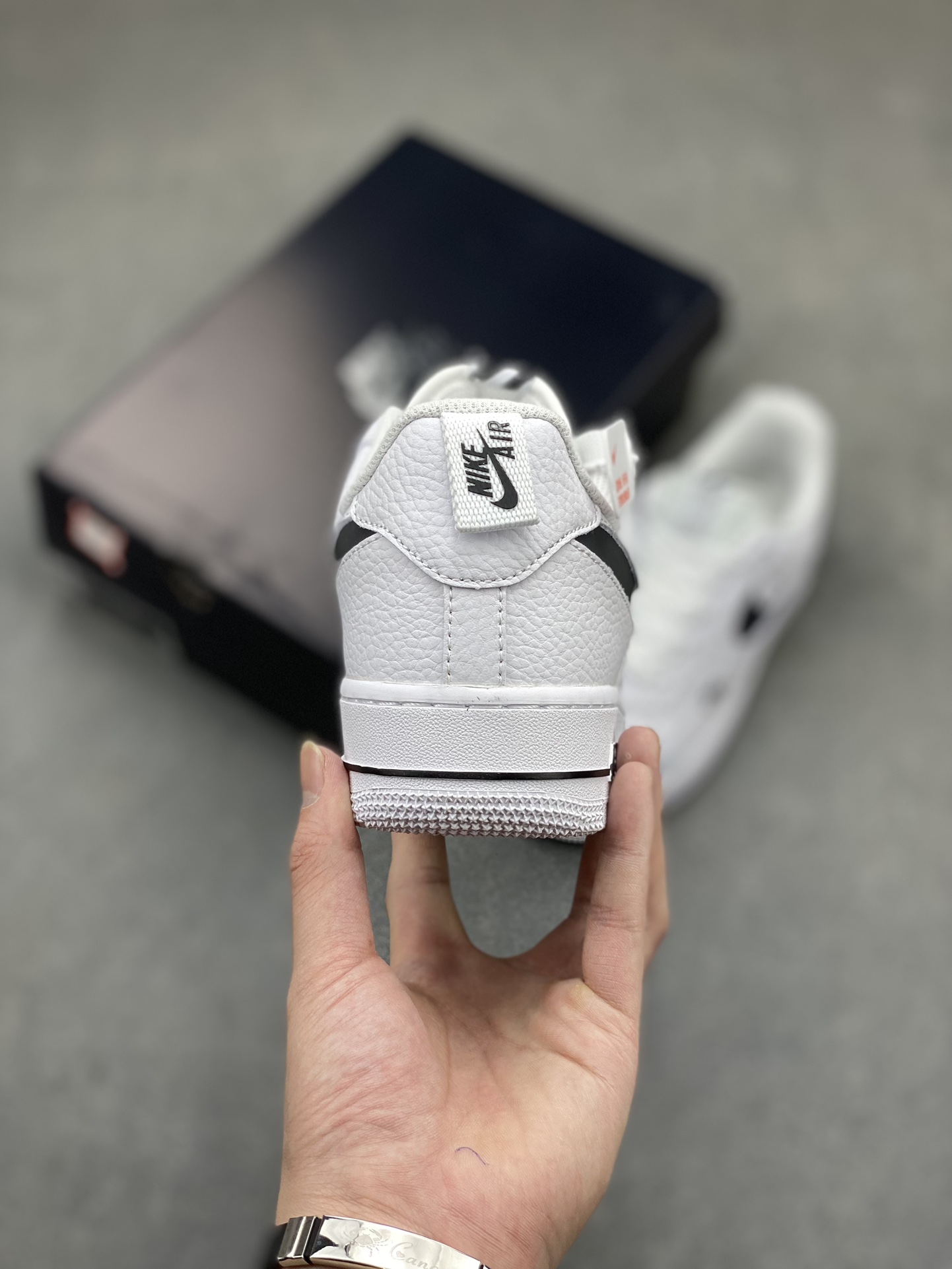 Nike Air Force 1 Premium Low-Top Sneaker - Black & White 5 i1716236673 7414 0