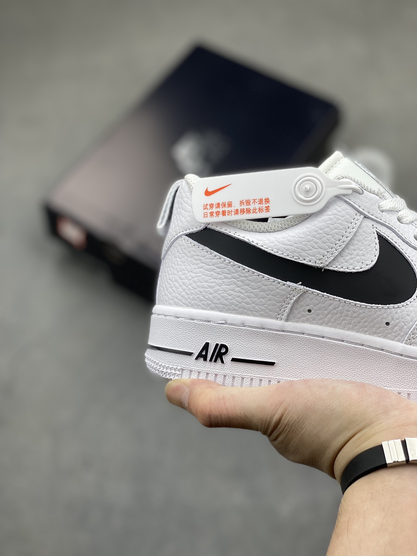Nike Air Force 1 Premium Low-Top Sneaker - Black & White 6 i1716236673 7834 0