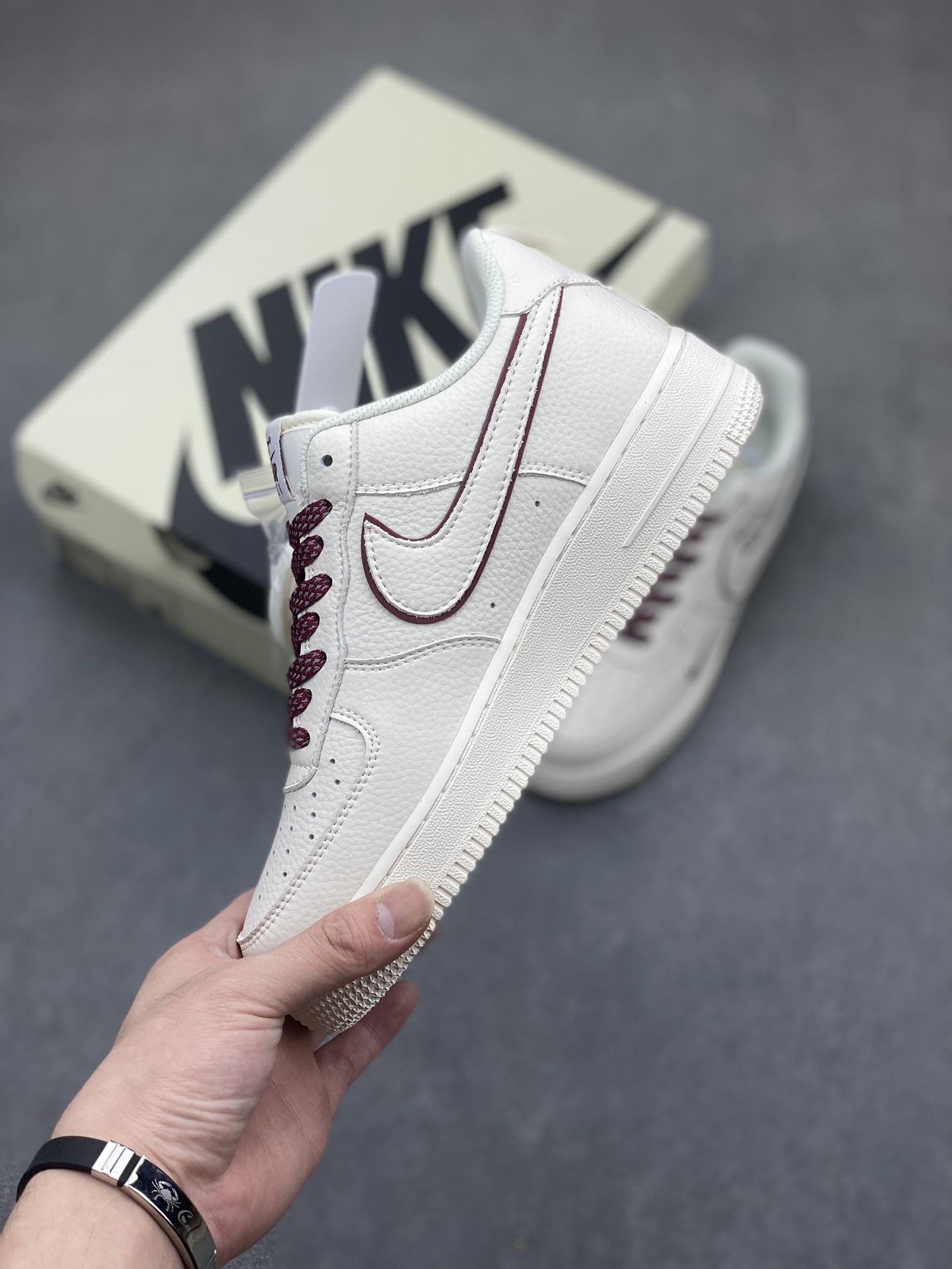 Nike Air Force 1 Low '07 'Classic Burgundy' Reflective Low-Top Sneakers 4 i1716324175 790 0