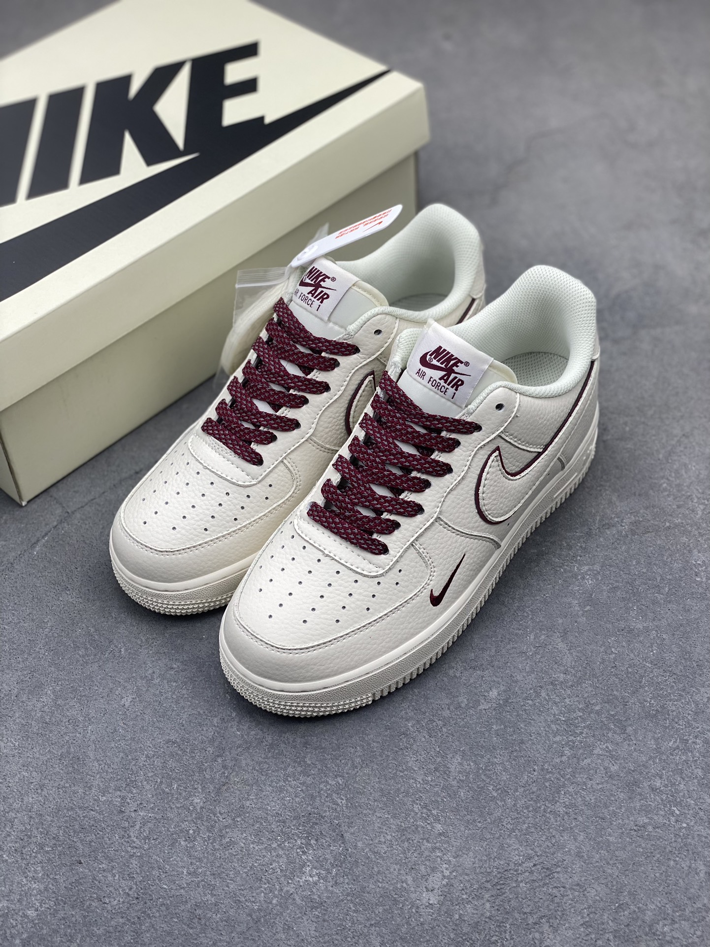 Nike Air Force 1 Low '07 'Classic Burgundy' Reflective Low-Top Sneakers 9 i1716324176 4924 0