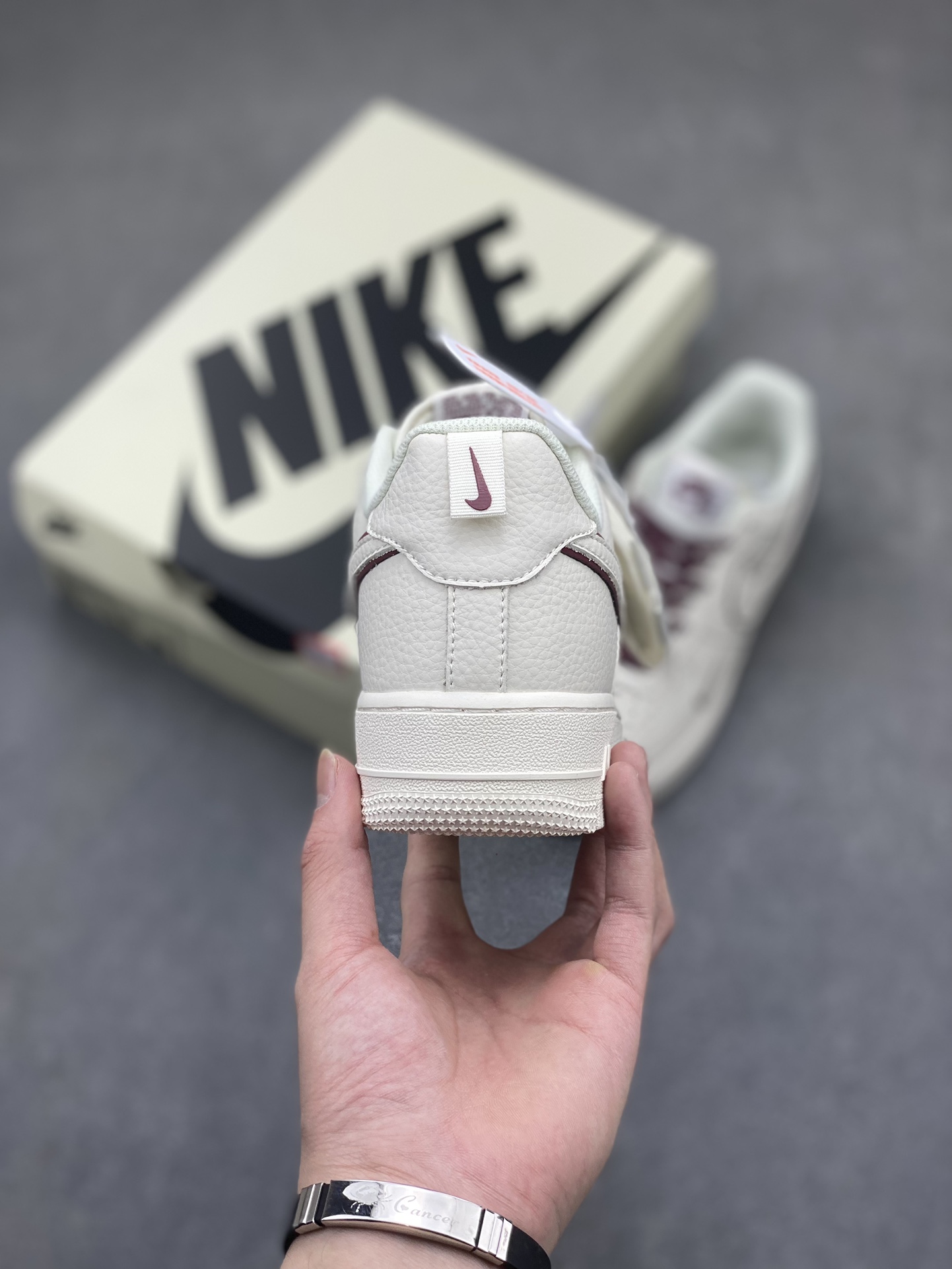 Nike Air Force 1 Low '07 'Classic Burgundy' Reflective Low-Top Sneakers 5 i1716324176 8269 0