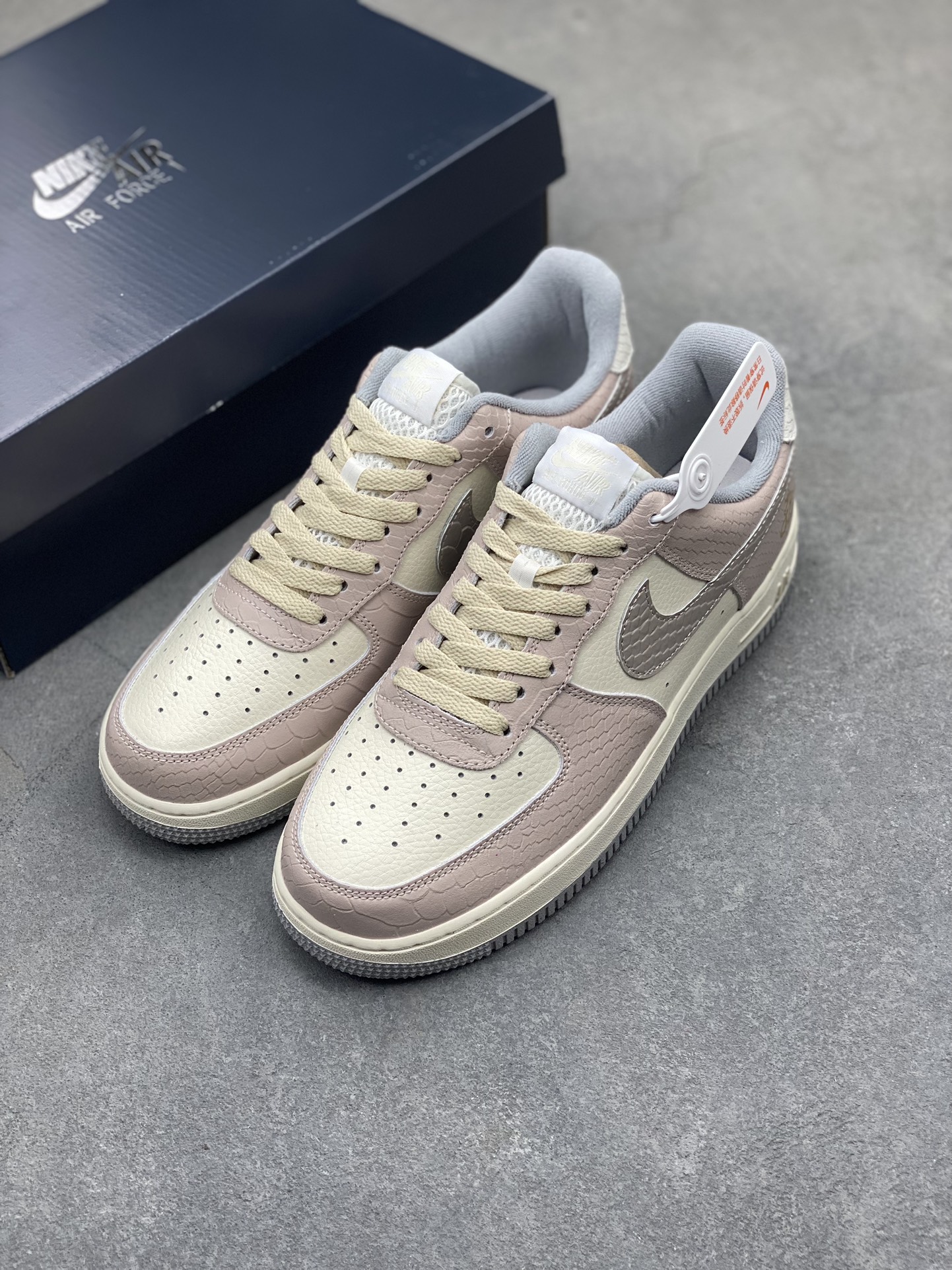 Nike Air Force 1 '07 Low White Python Women's Casual Shoes DX2678-100 9 i1716324270 6721 0