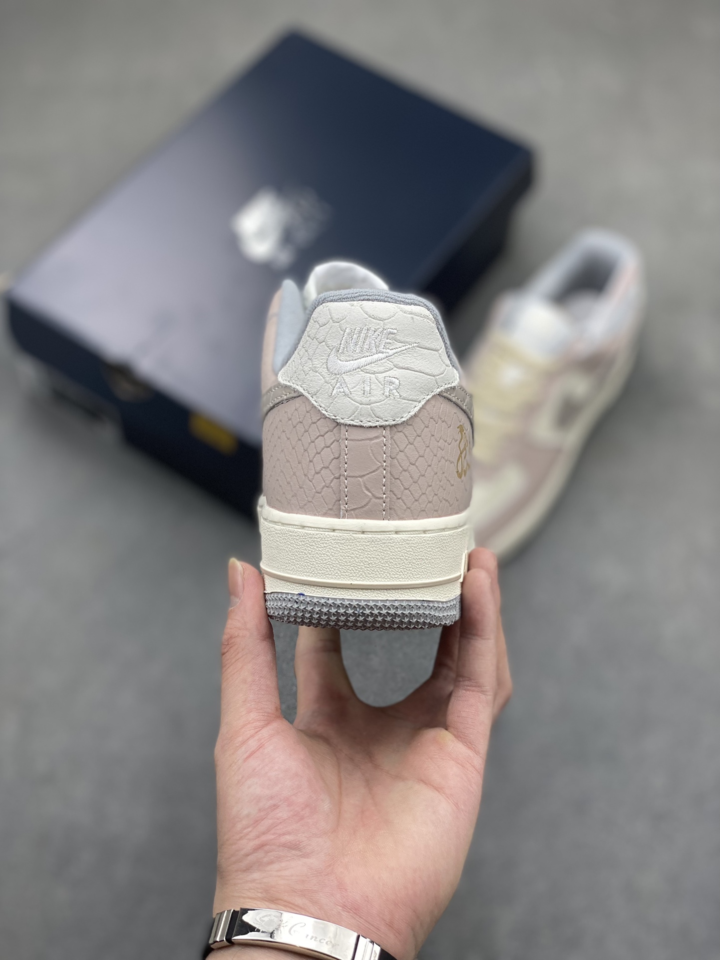 Nike Air Force 1 '07 Low White Python Women's Casual Shoes DX2678-100 5 i1716324271 3203 0