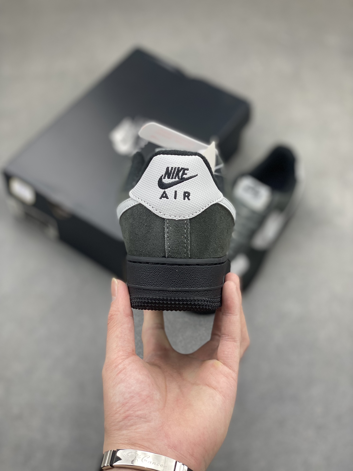 Nike Air Force 1 '07 Low-Top Sneakers - Versatile & Comfortable 5 i1716324320 4790 5