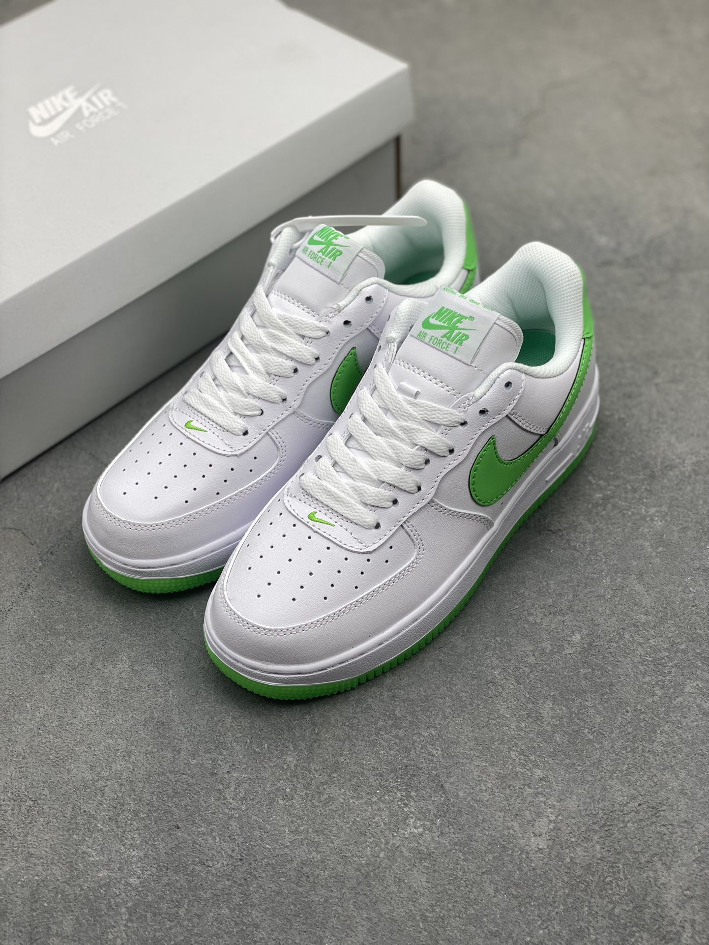 Nike Air Force 1 '07 Low White/Green Casual Sneakers HF4864-094 9 i1716324431 4129 8