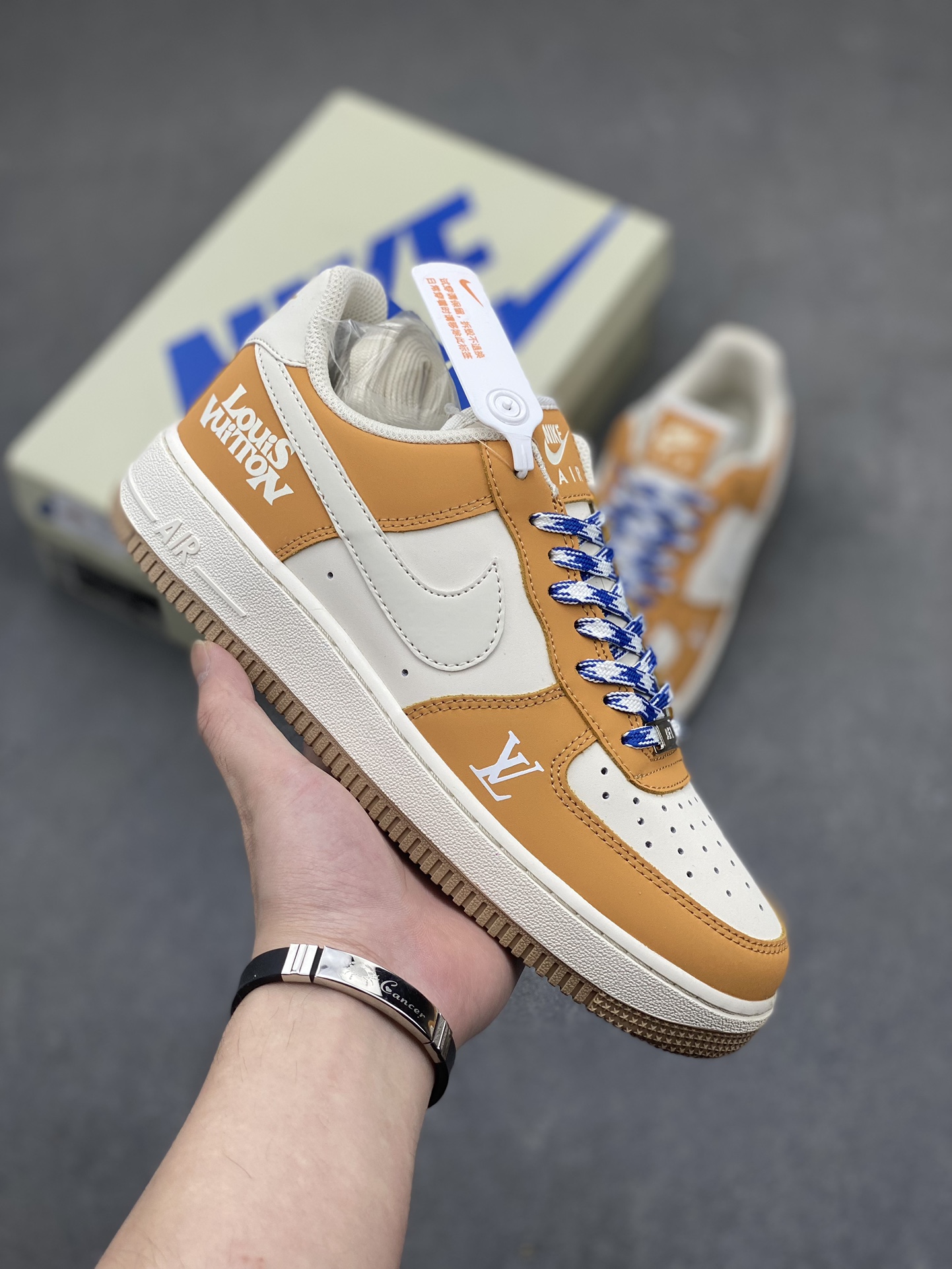 Nike Air Force 1 '07 Low Louis Vuitton Custom Sneakers - Limited Edition 2 i1716411194 2013 0