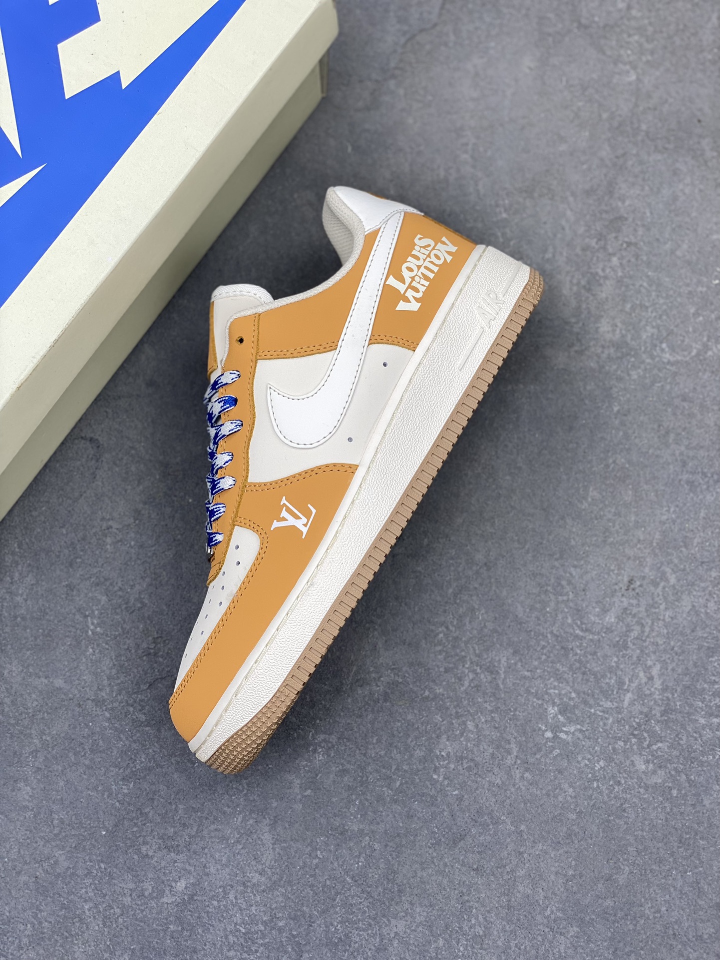 Nike Air Force 1 '07 Low Louis Vuitton Custom Sneakers - Limited Edition 8 i1716411195 122 0