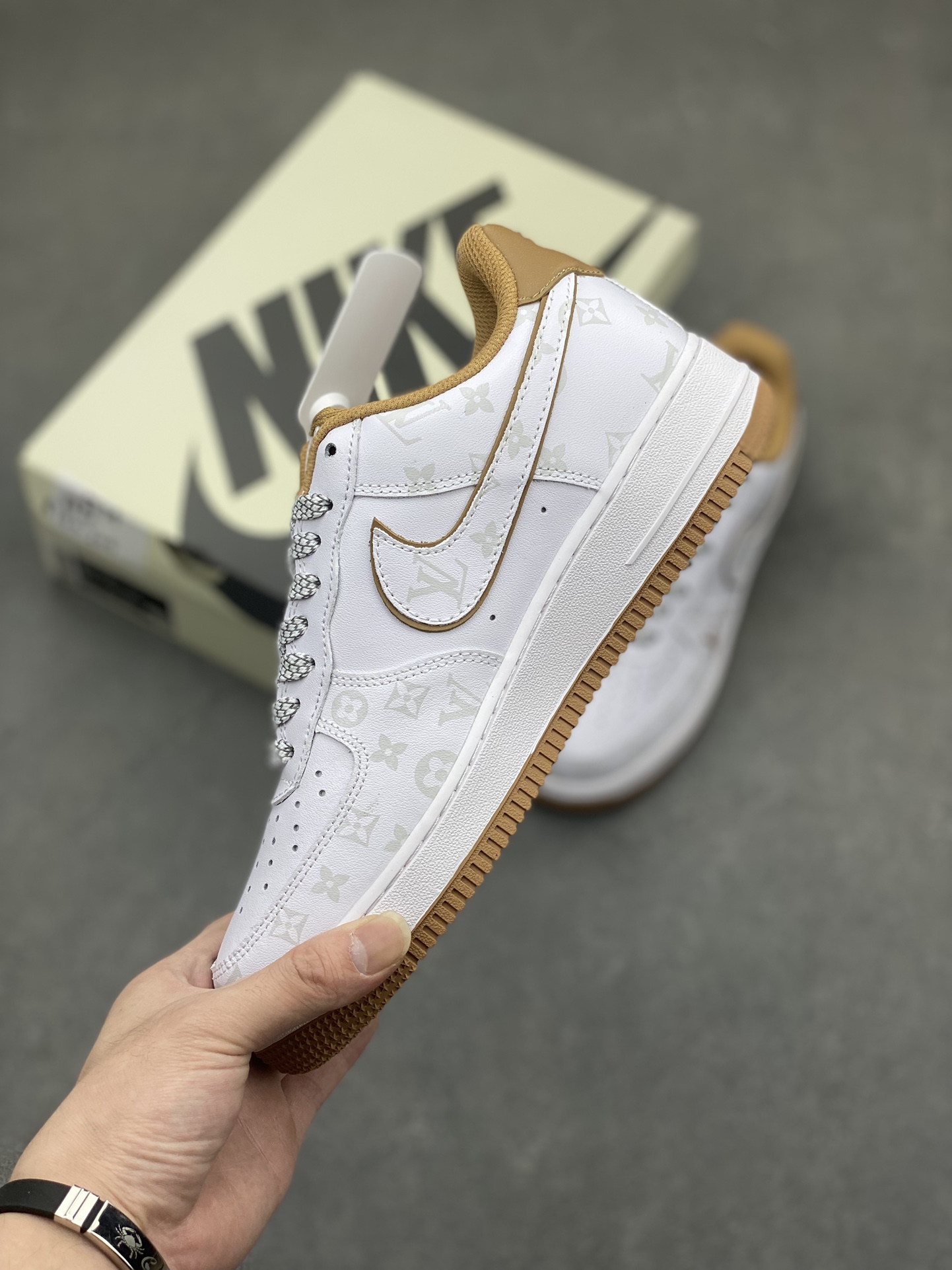 Nike Air Force 1 '07 Low Louis Vuitton Collab Sneakers - Khaki/Night Elf 4 i1716493092 1115 0