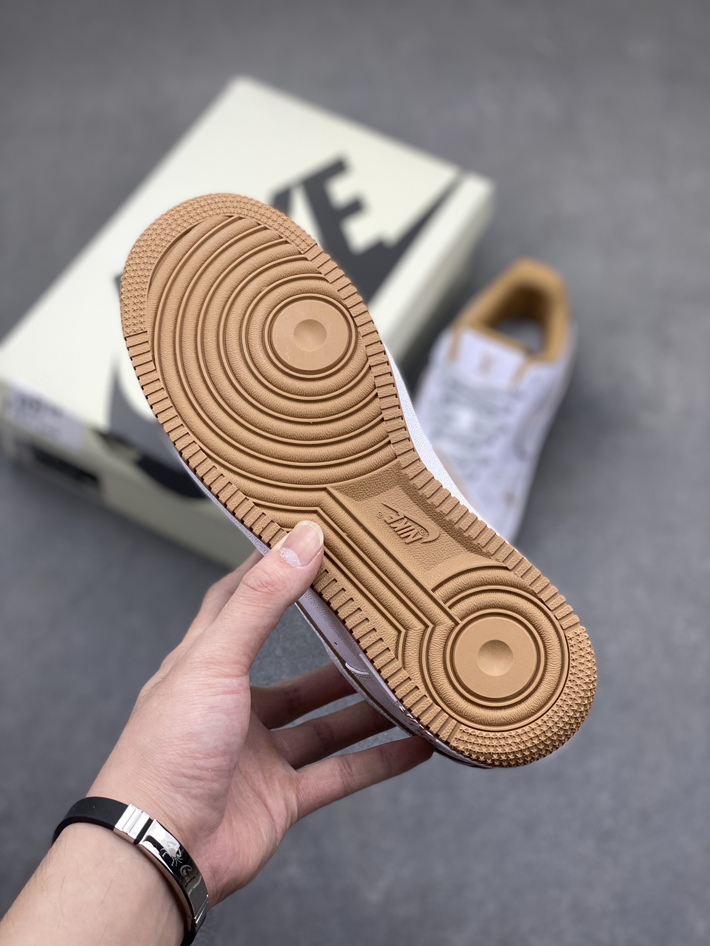 Nike Air Force 1 '07 Low Louis Vuitton Collab Sneakers - Khaki/Night Elf 7 i1716493093 9042 0