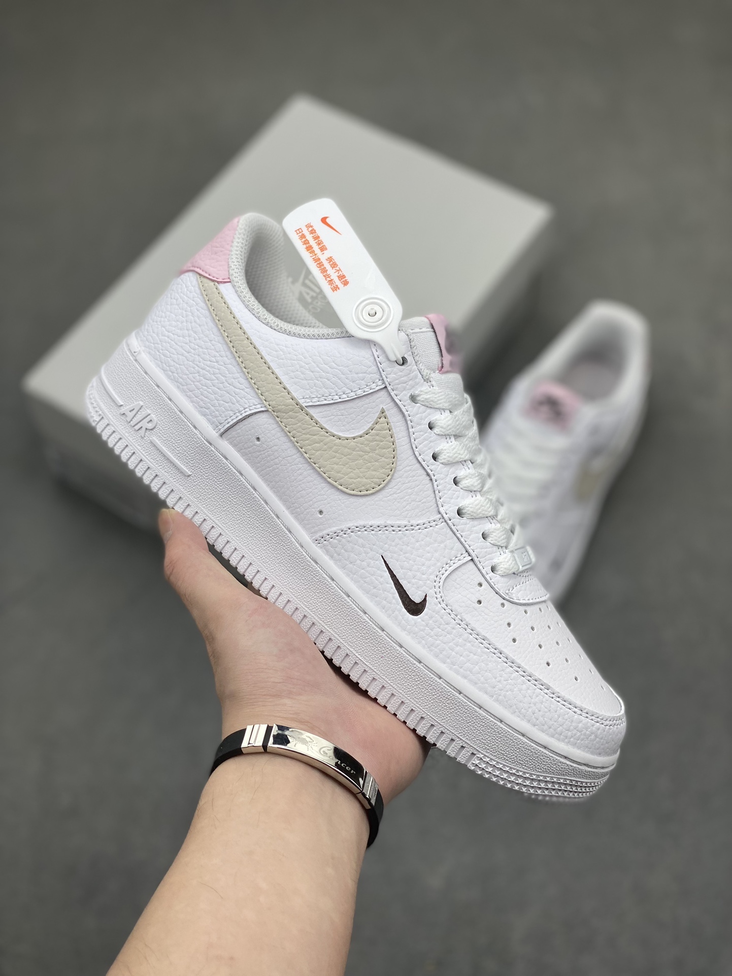 Nike Air Force 1 '07 Low White/Pink Casual Sneakers HF9992-100 2 i1716493220 1975 0