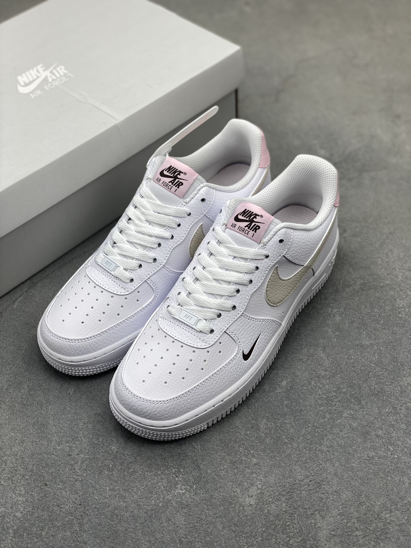 Nike Air Force 1 '07 Low White/Pink Casual Sneakers HF9992-100 9 i1716493220 8471 0