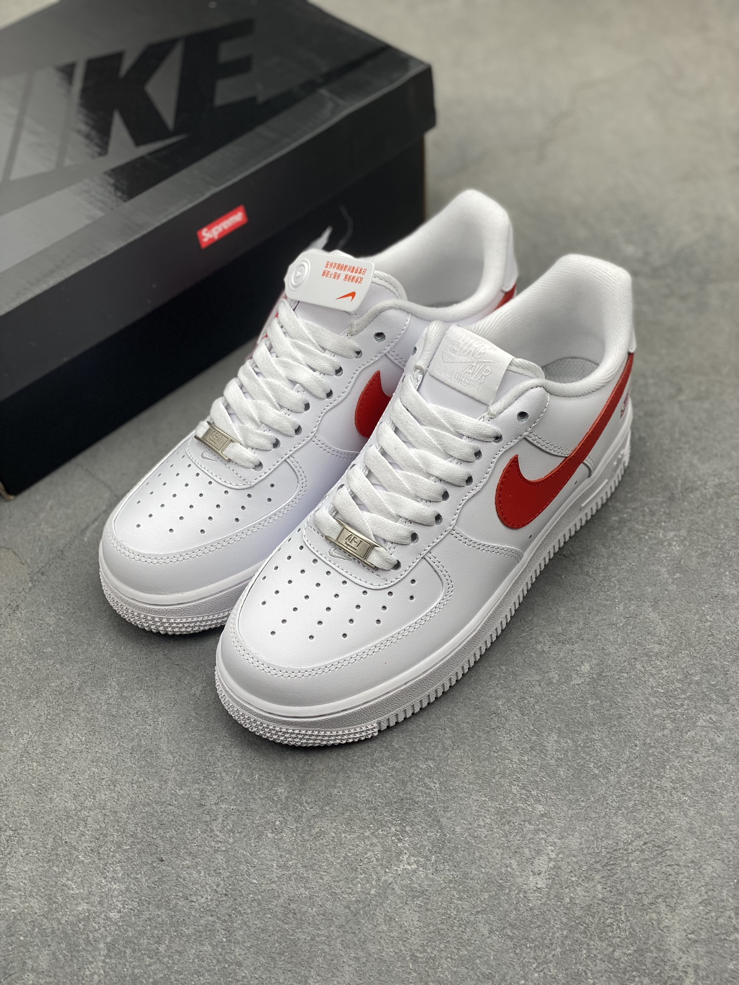 Supreme x Nike Air Force 1 Low 'White/Red' China Exclusive CU9225-101 9 i1716580231 4387 0
