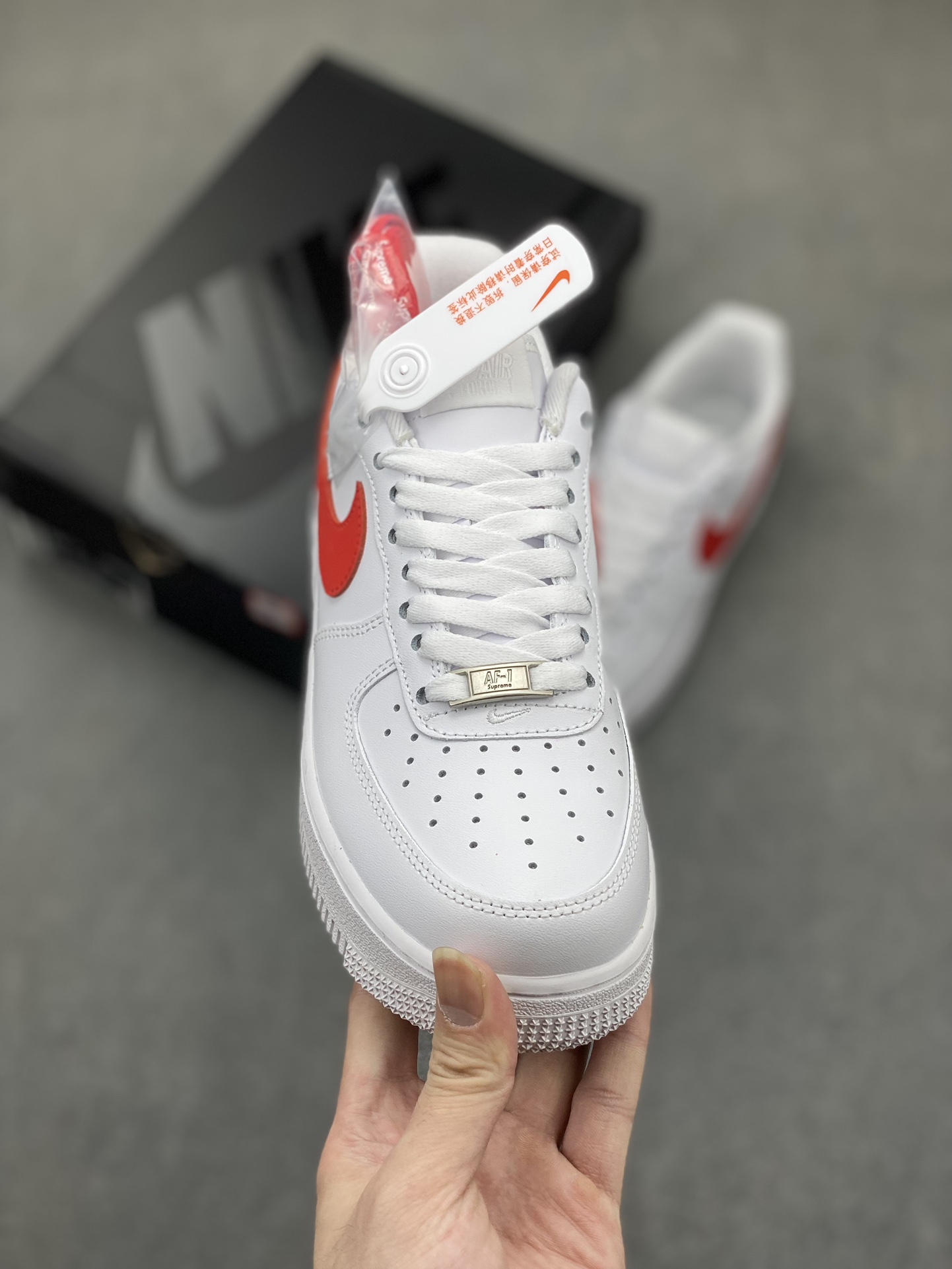 Supreme x Nike Air Force 1 Low 'White/Red' China Exclusive CU9225-101 3 i1716580232 5502 0