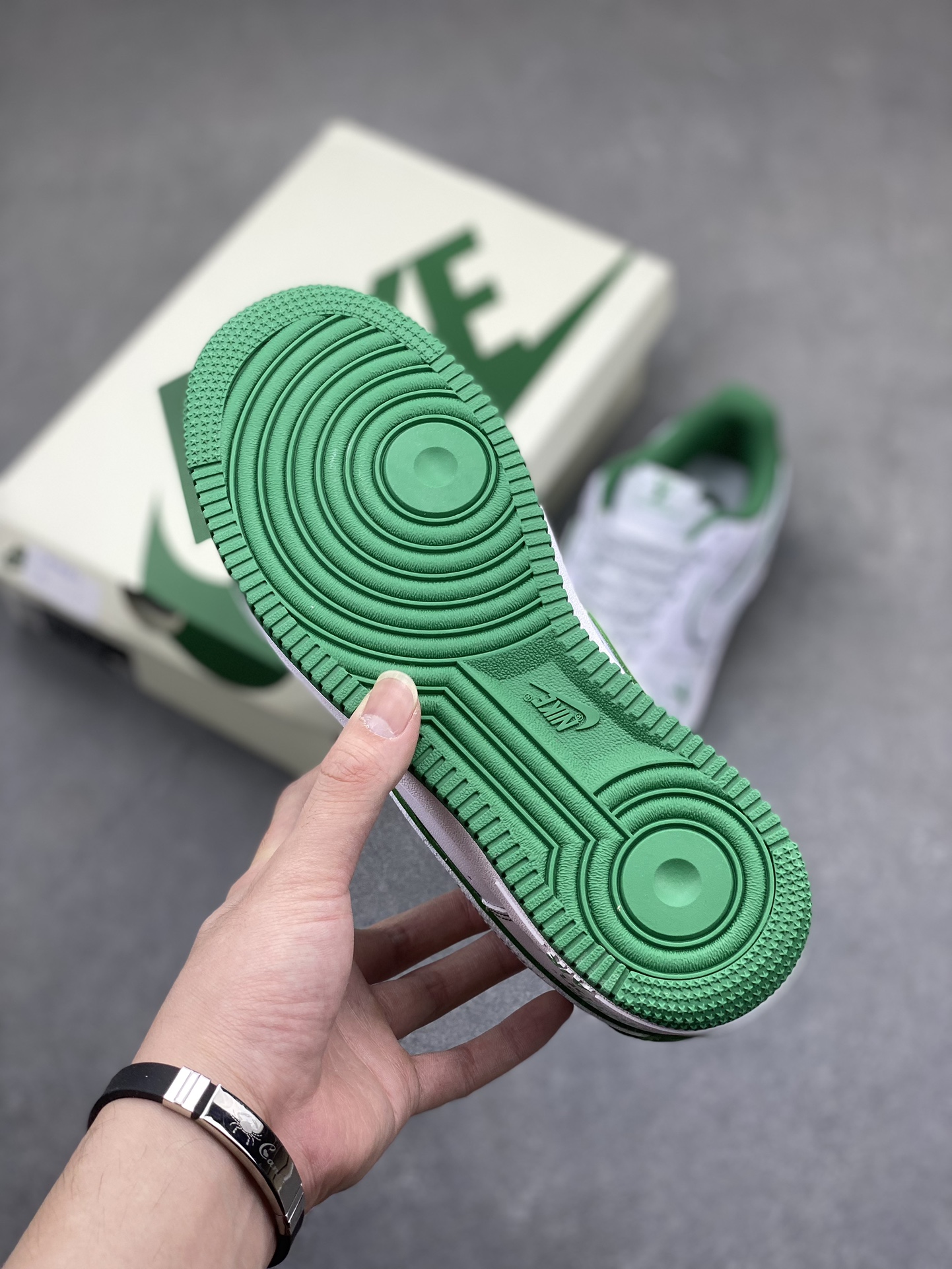 Nike Air Force 1 '07 Low Louis Vuitton Collab Green Sneakers 7 i1716580338 3881 0