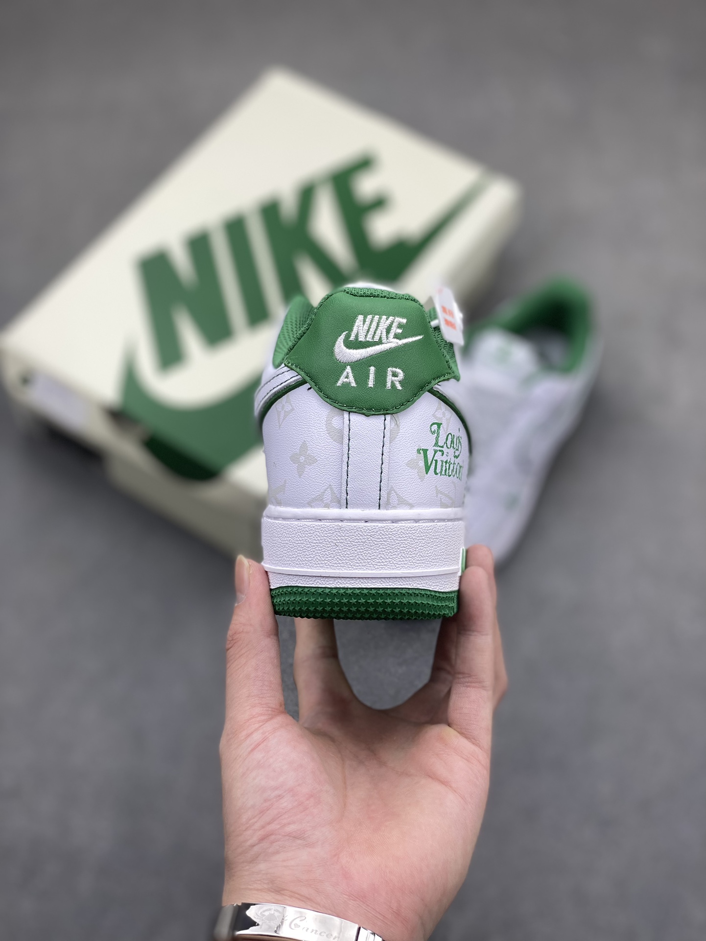Nike Air Force 1 '07 Low Louis Vuitton Collab Green Sneakers 5 i1716580338 7138 0