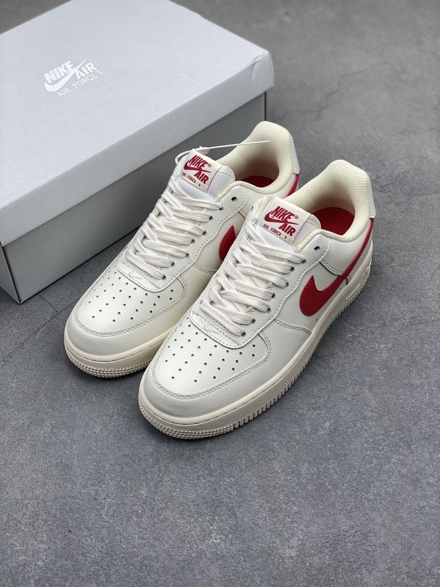 Nike Air Force 1 '07 Low Sneakers - Ivory/Red, All-Day Comfort, Sizes 36-45 9 i1716580434 1225 0