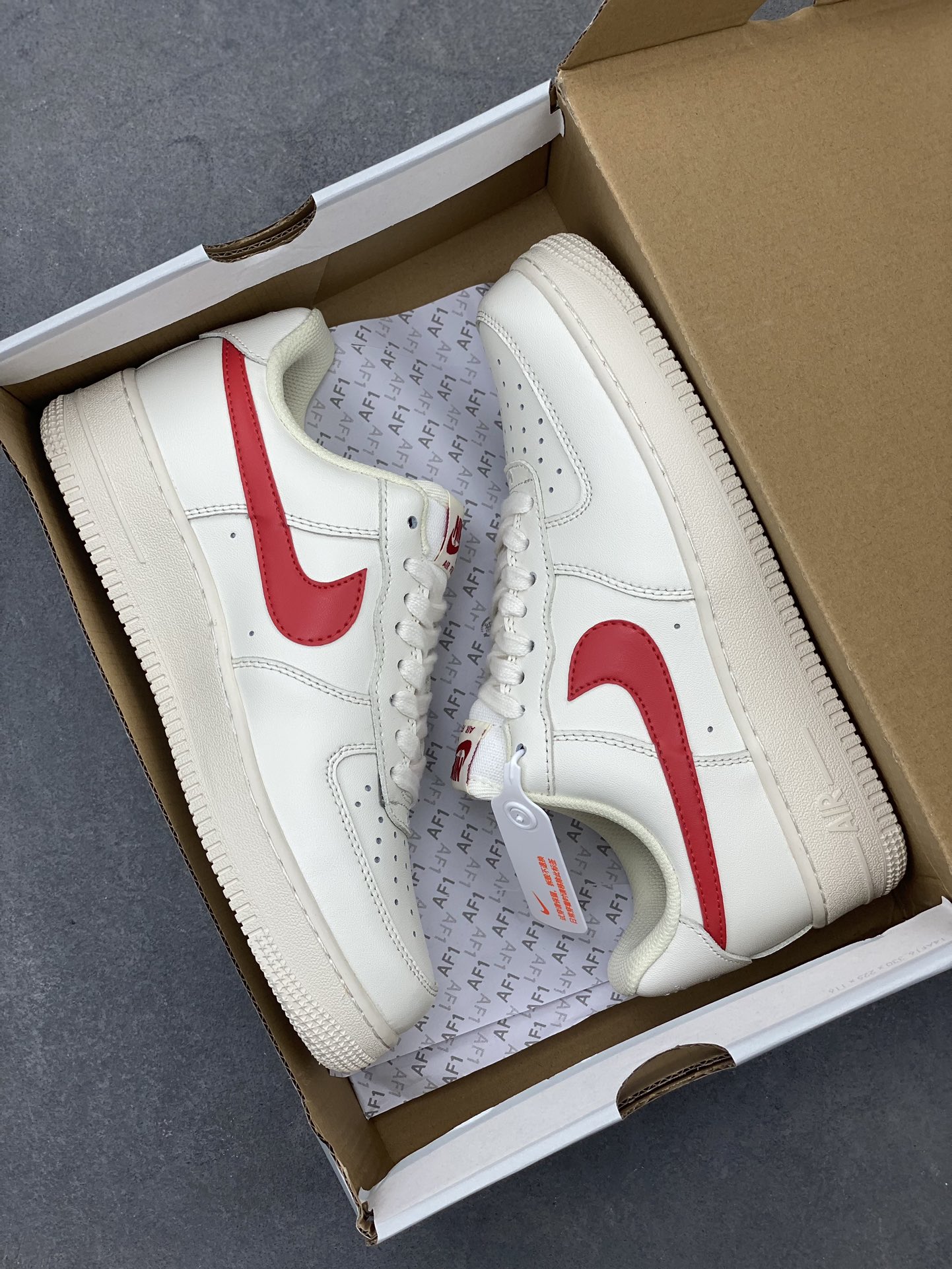 Nike Air Force 1 '07 Low Sneakers - Ivory/Red, All-Day Comfort, Sizes 36-45 10 i1716580434 7564 3