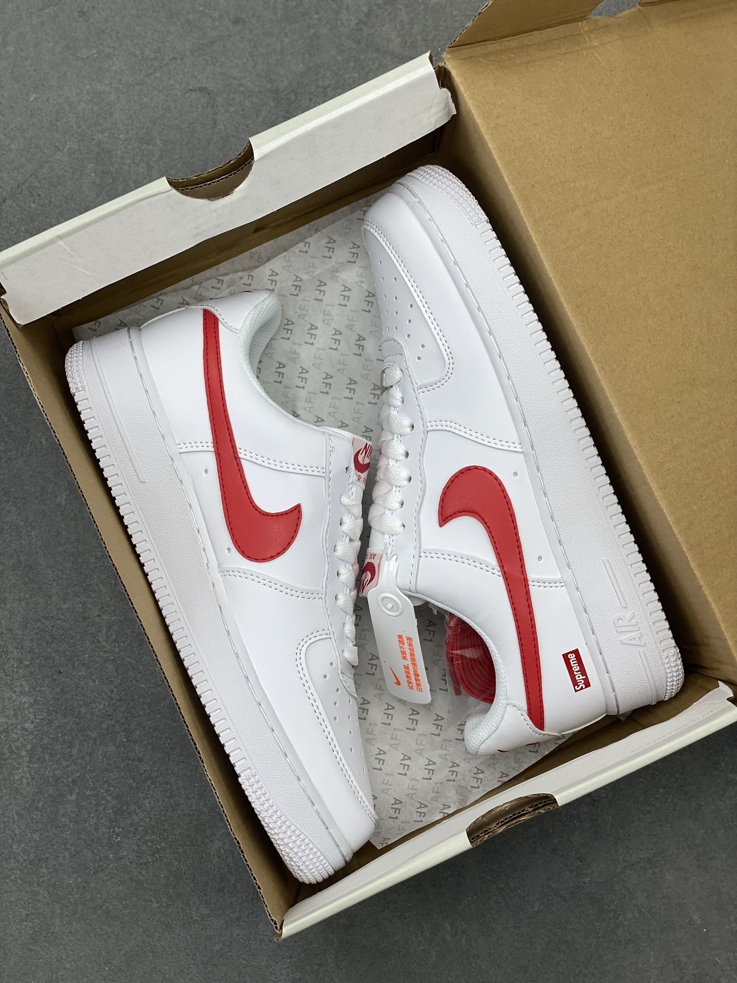 Supreme x Nike Air Force 1 '07 Low White/Red - Limited Edition Sneakers 10 i1716580535 8692 3