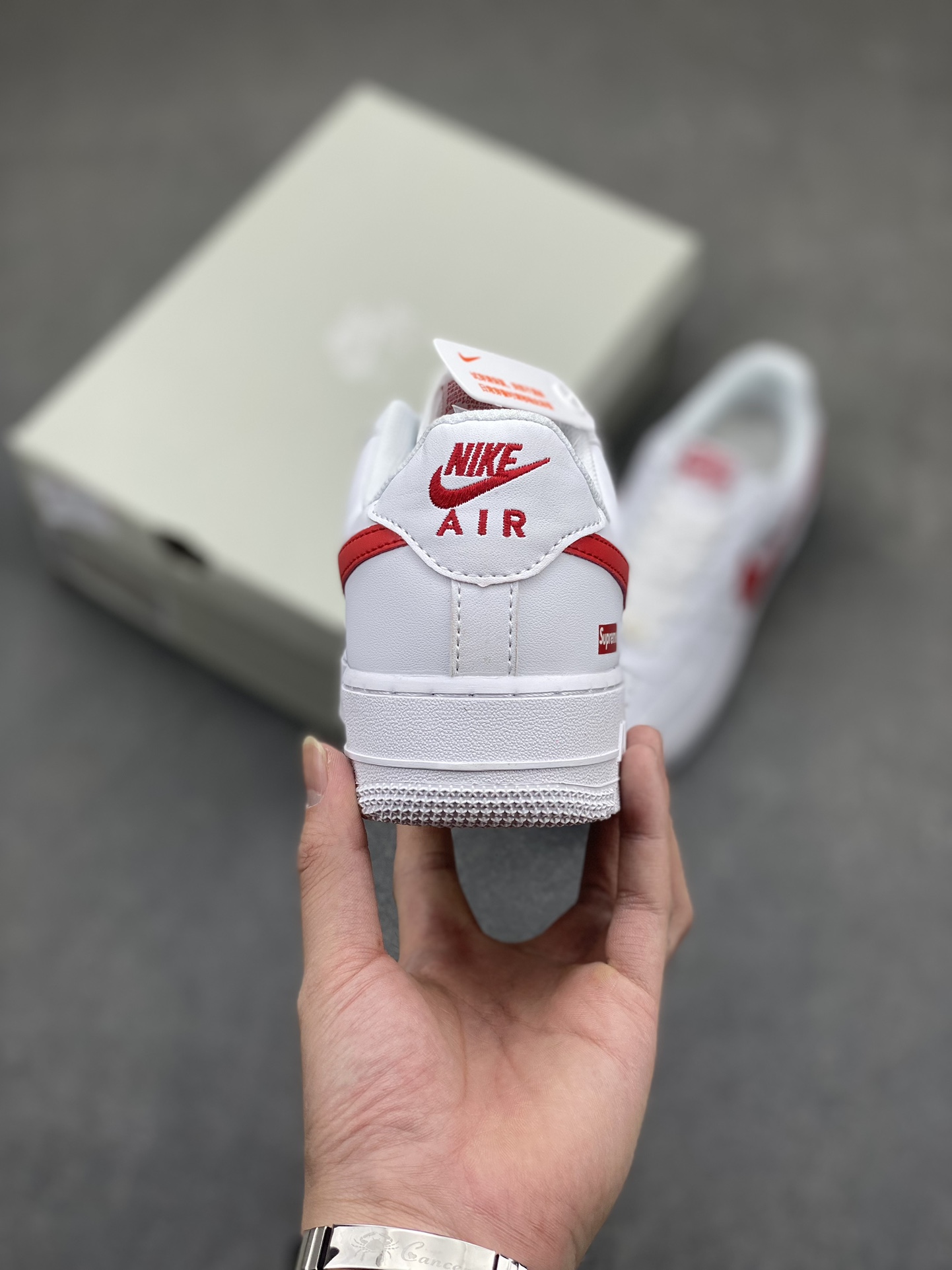 Supreme x Nike Air Force 1 '07 Low White/Red - Limited Edition Sneakers 5 i1716580535 9758 5