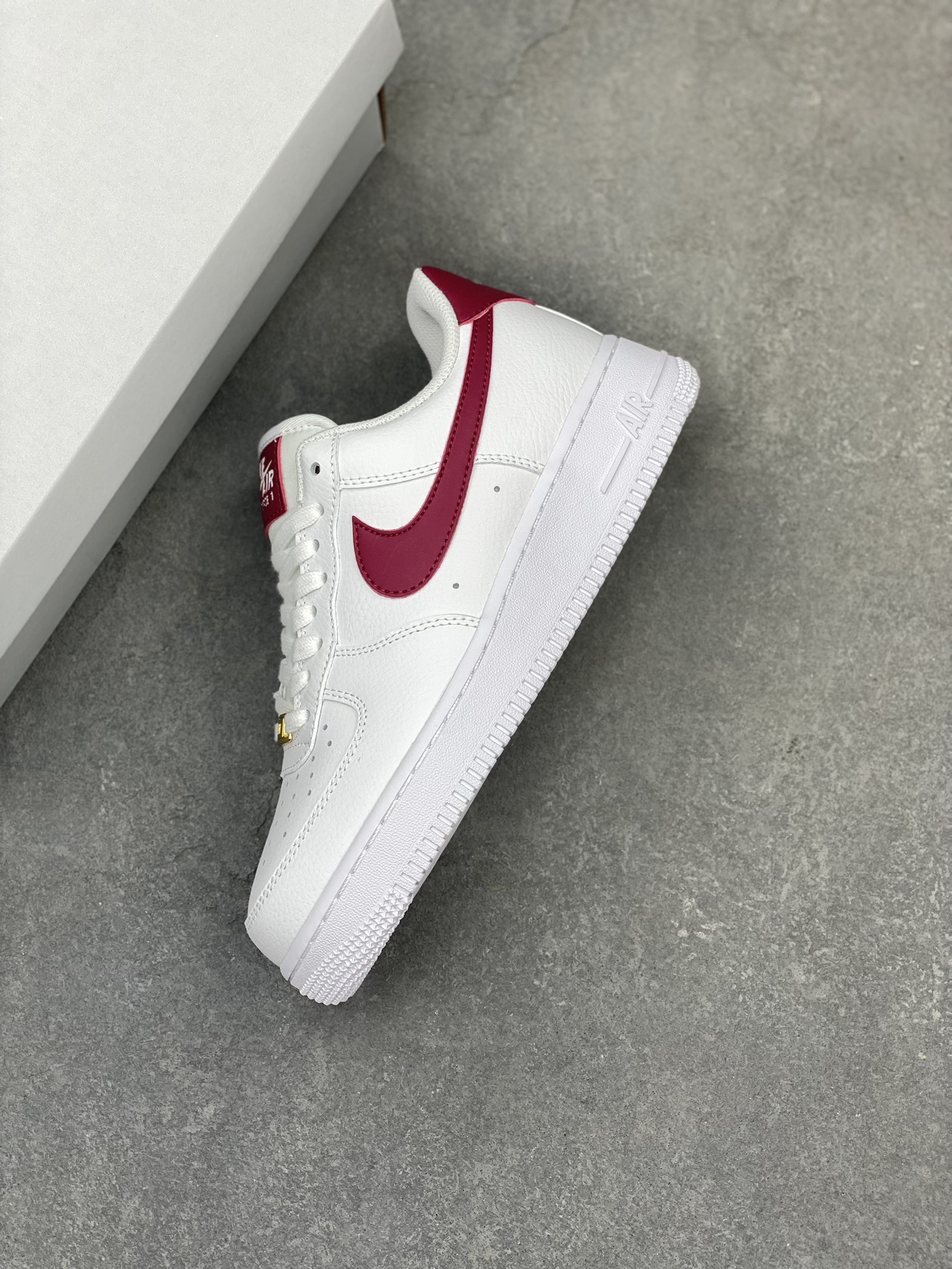 Nike Air Force 1 Low '07 White/Wine Red Casual Sneakers - Premium Quality 8 i1716667463 7381 0