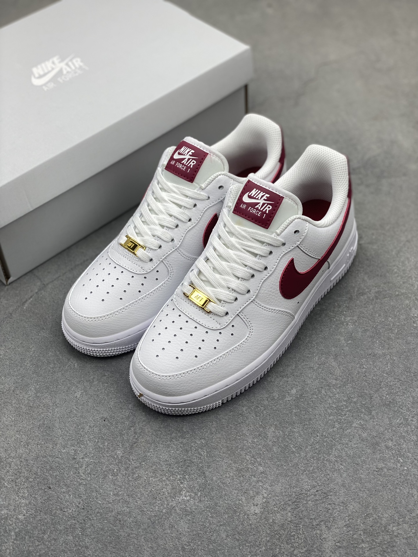 Nike Air Force 1 Low '07 White/Wine Red Casual Sneakers - Premium Quality 9 i1716667467 9854 0