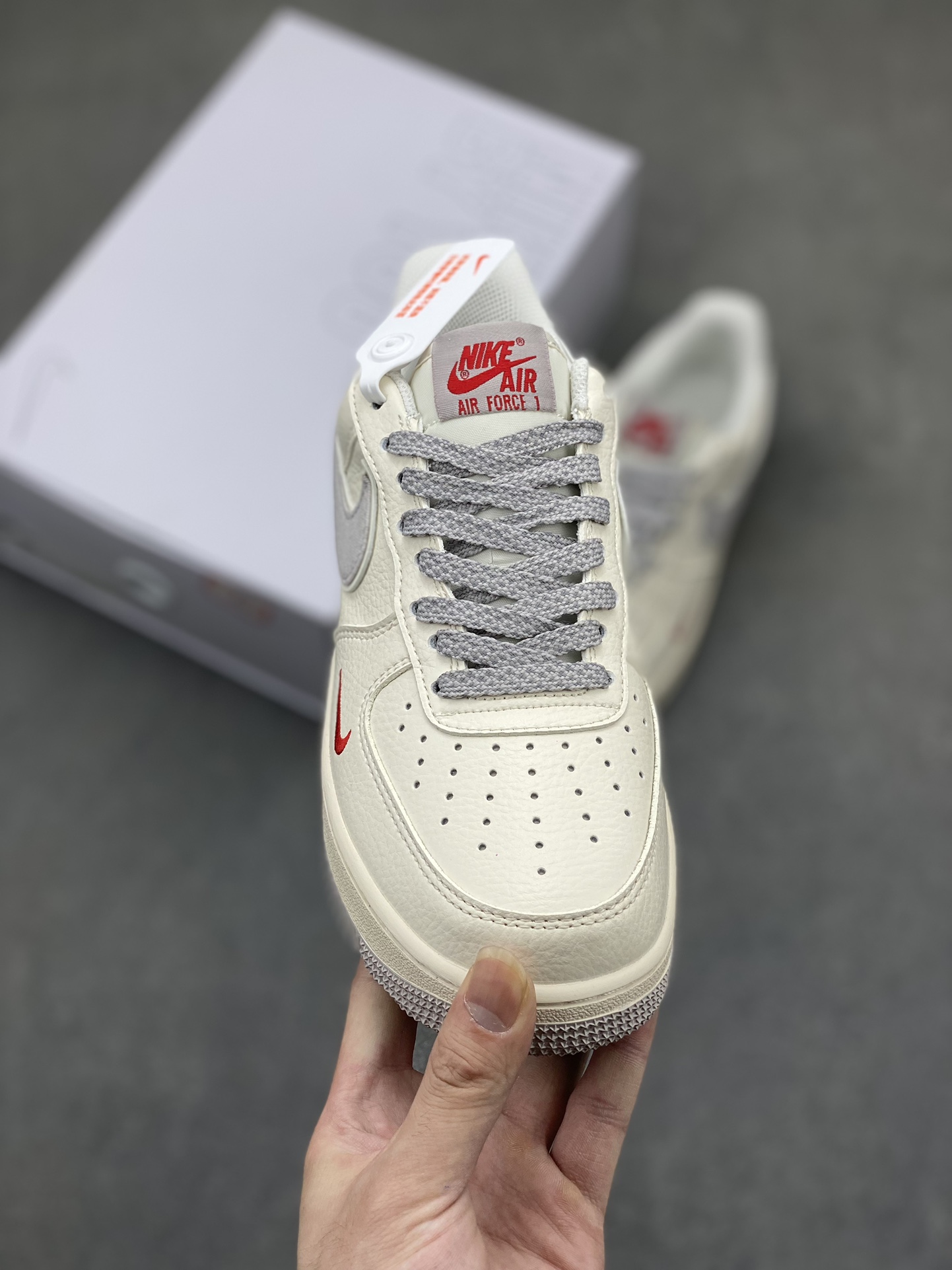 Nike Air Force 1 Low Top Sneakers - Style & Comfort for Everyday Wear 3 i1716833421 8062 1