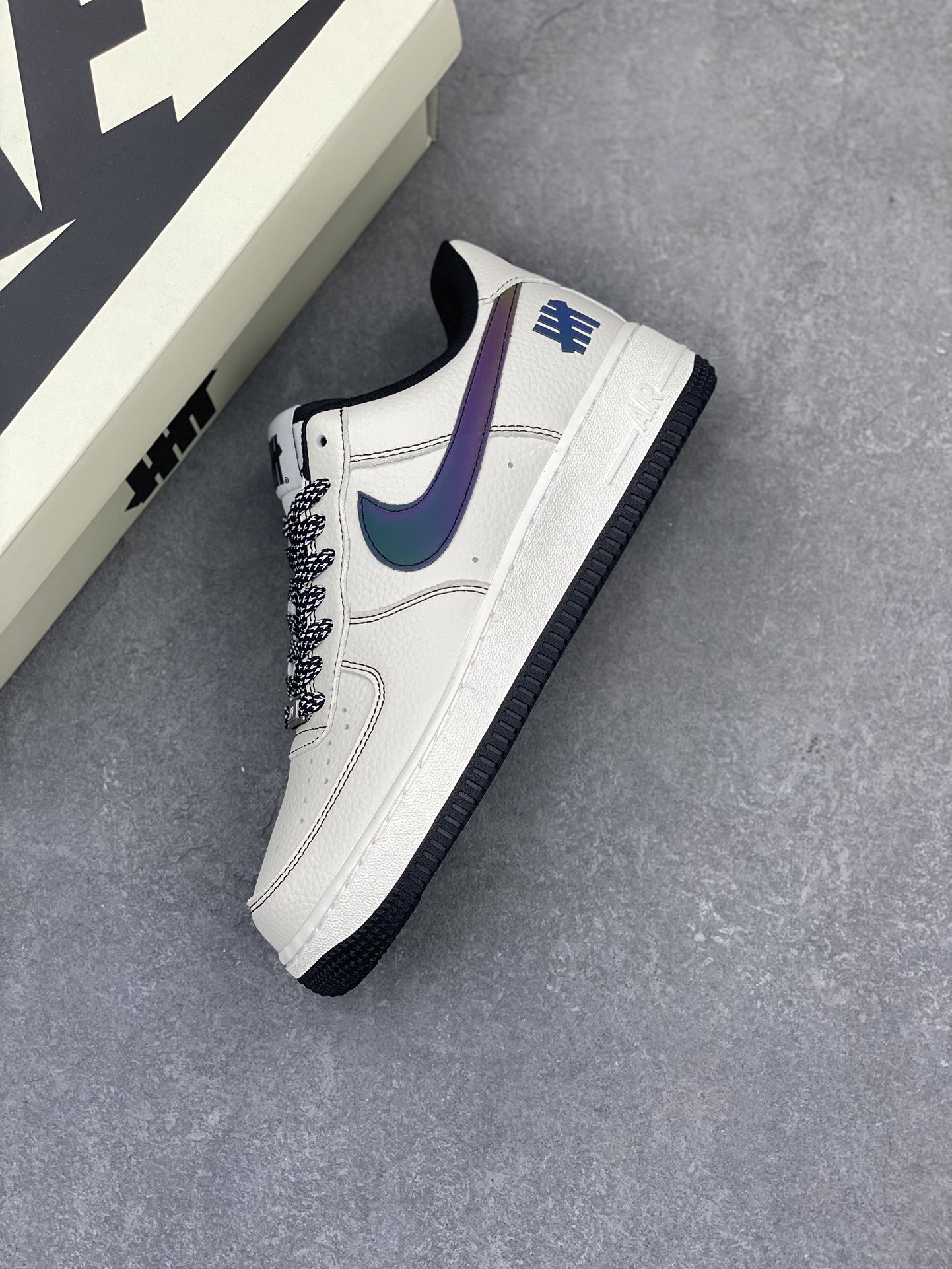 Undefeated x Nike Air Force 1 Low 'Night Marauder' Limited Edition Sneakers 8 i1716833499 477 7
