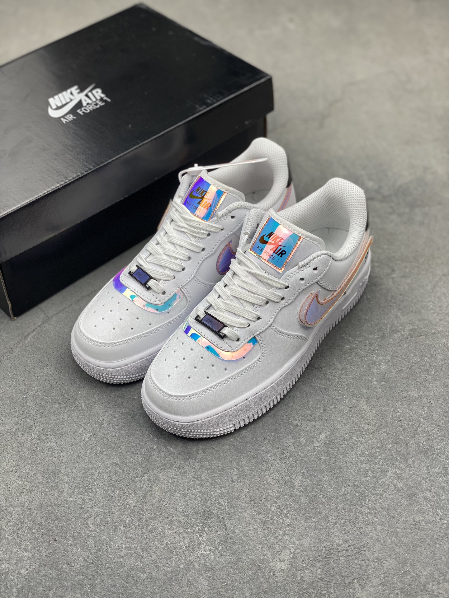Nike Air Force 1 Low White Iridescent Casual Sneakers - Iconic Style 9 i1716834075 7461 0